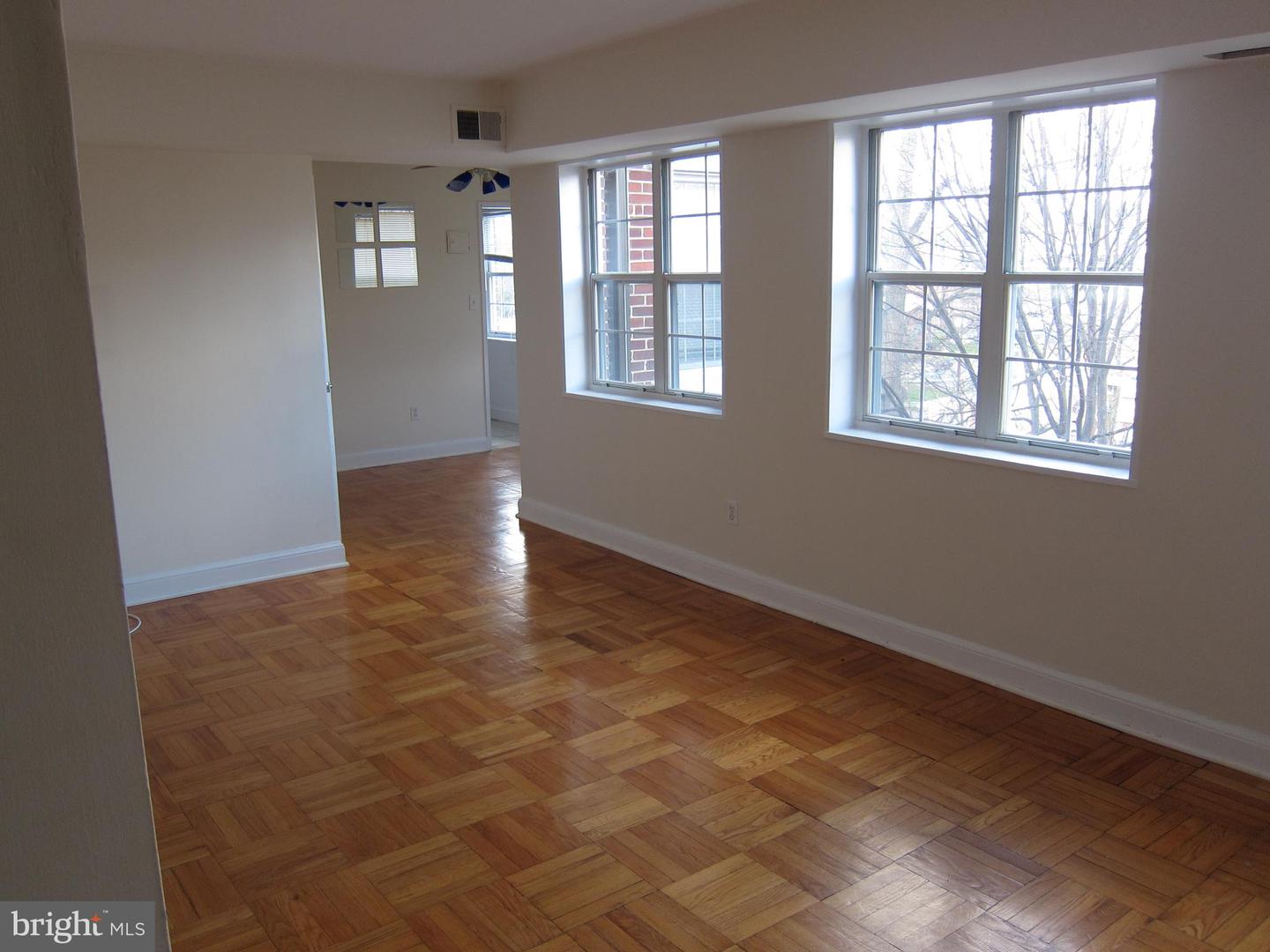 1336 N ODE ST #14, ARLINGTON, Virginia 22209, 1 Bedroom Bedrooms, 4 Rooms Rooms,1 BathroomBathrooms,Residential,For sale,1336 N ODE ST #14,VAAR2047944 MLS # VAAR2047944