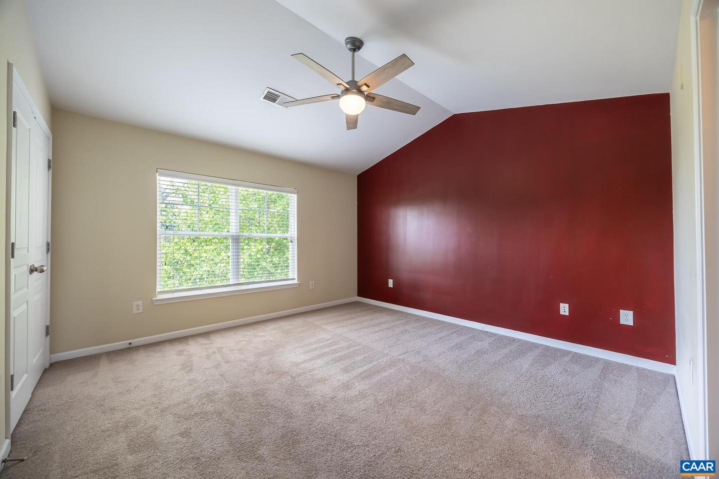 1855 CANDLEWOOD CT #204, CHARLOTTESVILLE, Virginia 22903, 2 Bedrooms Bedrooms, ,2 BathroomsBathrooms,Residential,For sale,1855 CANDLEWOOD CT #204,656033 MLS # 656033