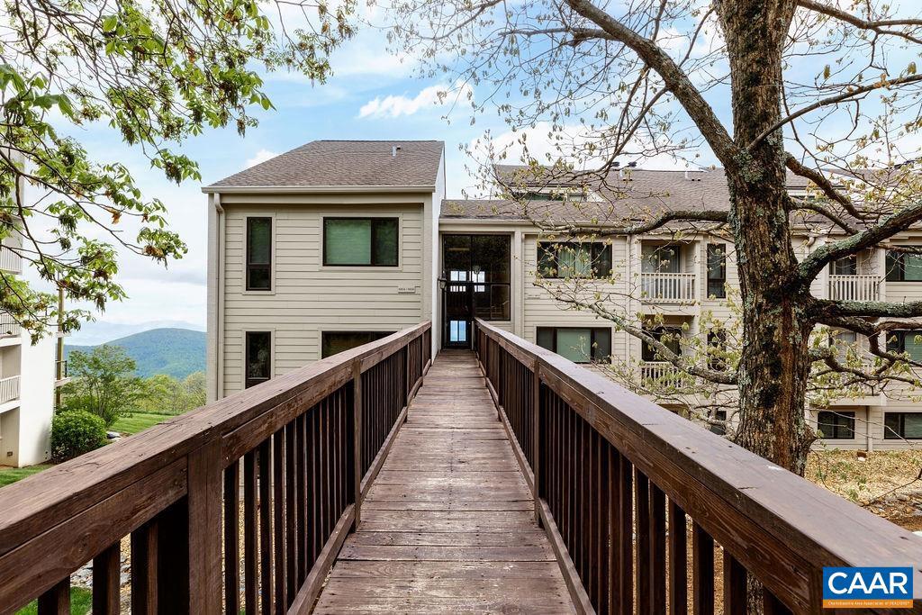 1466 LEDGES CONDOS #1466, WINTERGREEN, Virginia 22967, 3 Bedrooms Bedrooms, ,2 BathroomsBathrooms,Residential,For sale,1466 LEDGES CONDOS #1466,656321 MLS # 656321