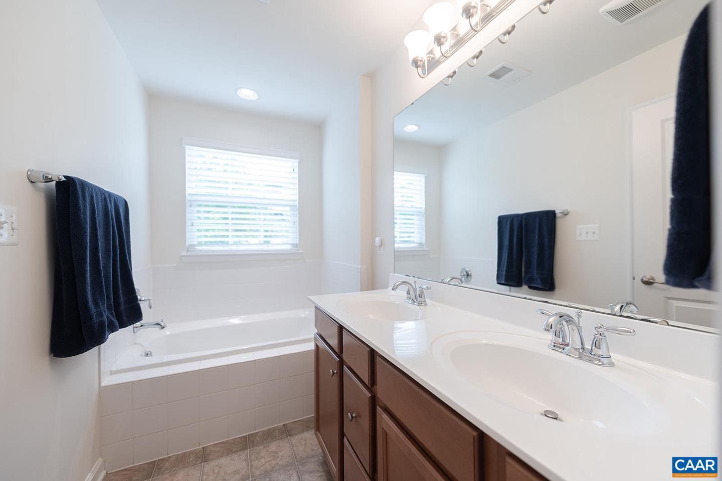 2171 WHISPERING HOLLOW LN, CHARLOTTESVILLE, Virginia 22903, 3 Bedrooms Bedrooms, ,2 BathroomsBathrooms,Residential,For sale,2171 WHISPERING HOLLOW LN,656318 MLS # 656318