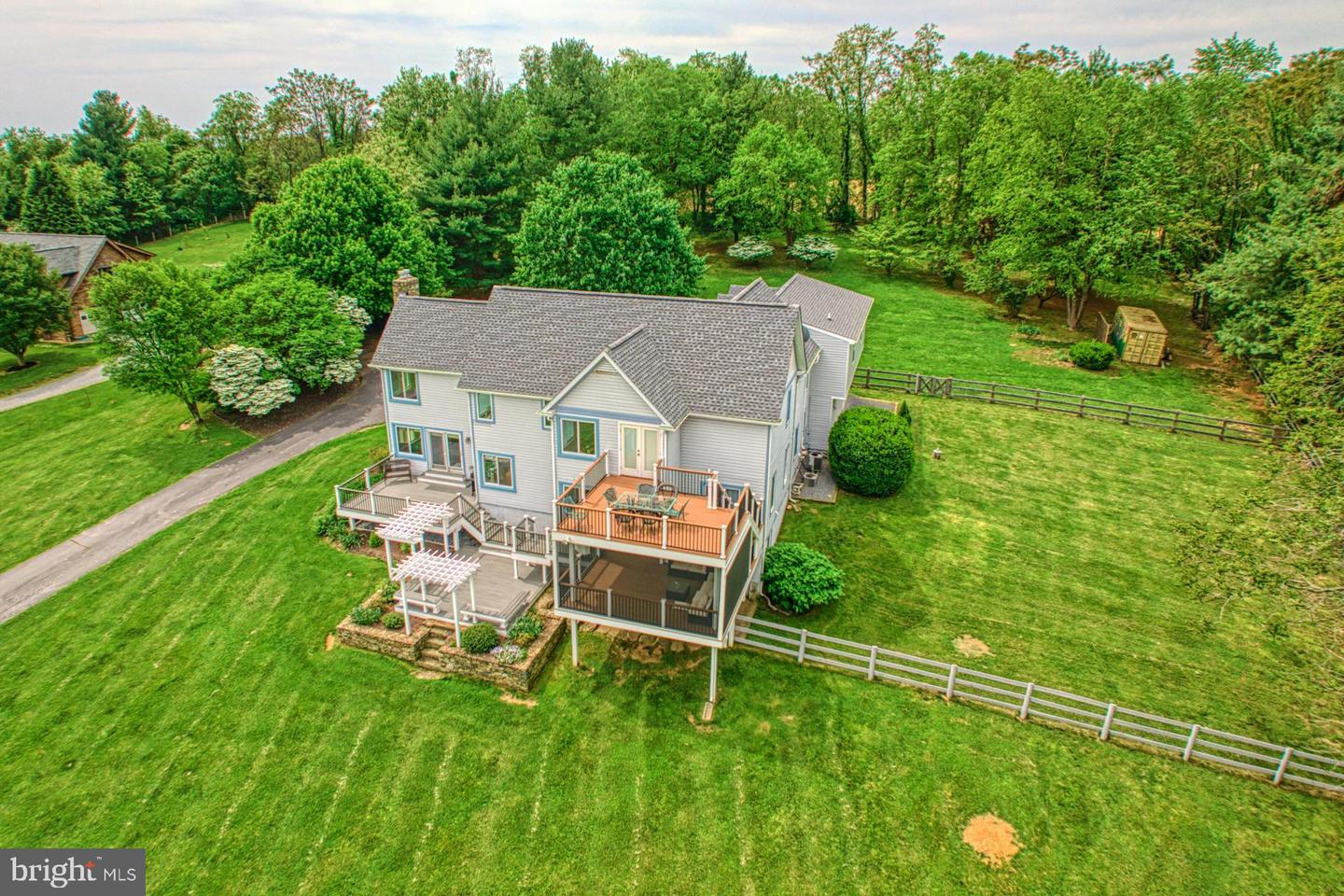 35571 SUFFOLK LANE, PURCELLVILLE, Virginia 20132, 5 Bedrooms Bedrooms, 7 Rooms Rooms,5 BathroomsBathrooms,Residential,For sale,35571 SUFFOLK LANE,VALO2078002 MLS # VALO2078002