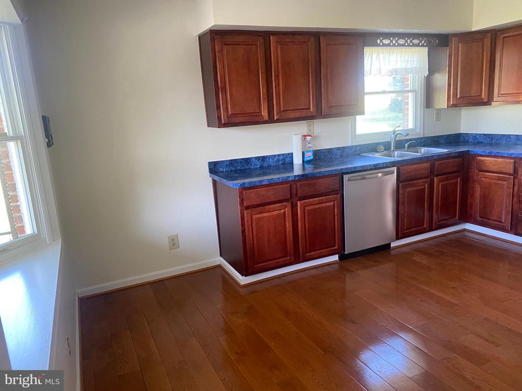 63 ROLLINS FORD RD, AMISSVILLE, Virginia 20106, 4 Bedrooms Bedrooms, ,2 BathroomsBathrooms,Residential,63 ROLLINS FORD RD,VARP2001528 MLS # VARP2001528