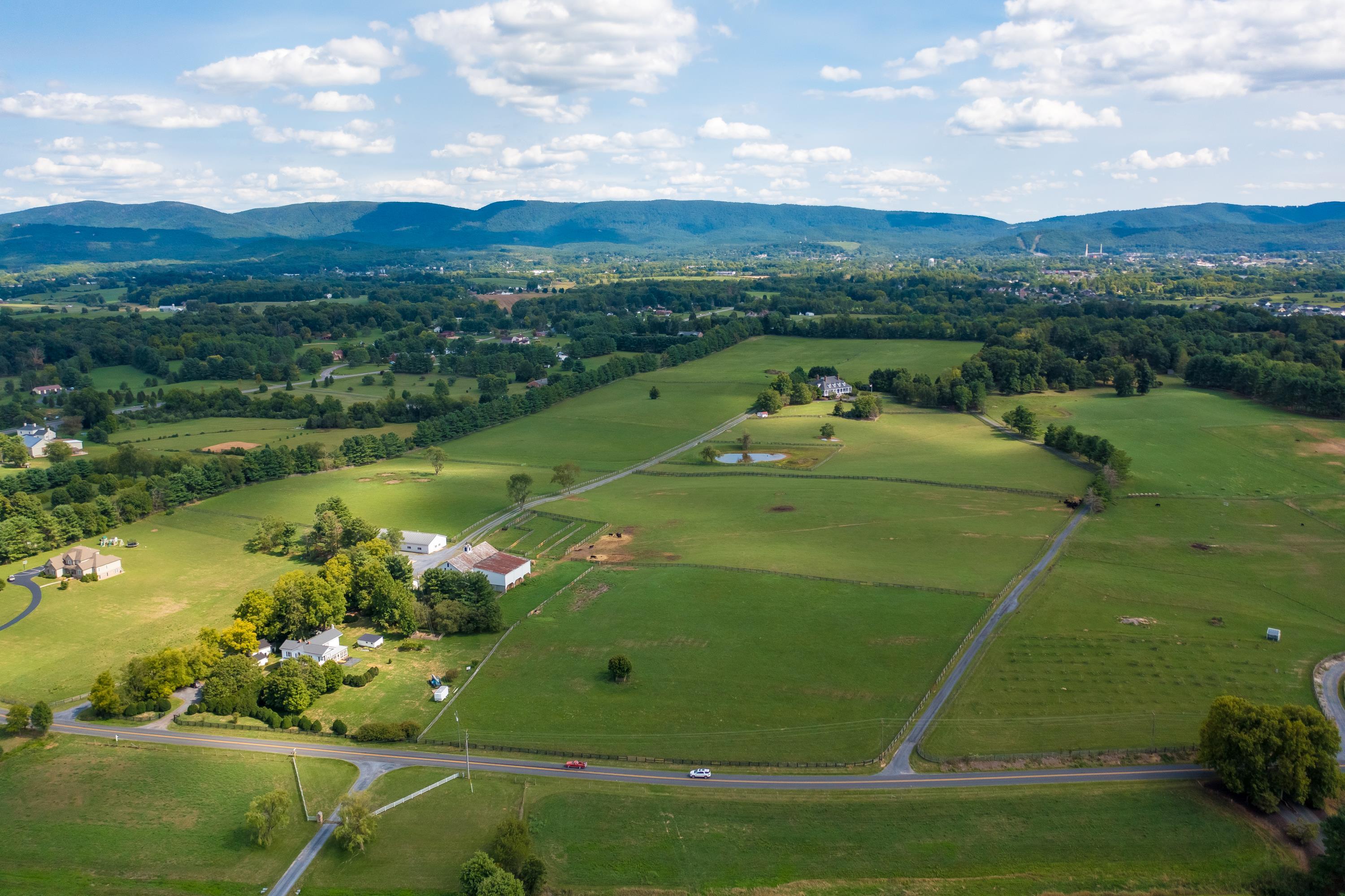 995 OLD WHITE BRIDGE RD, WAYNESBORO, Virginia 22980, 5 Bedrooms Bedrooms, ,4 BathroomsBathrooms,Residential,Willow Pond Farm,995 OLD WHITE BRIDGE RD,656380 MLS # 656380