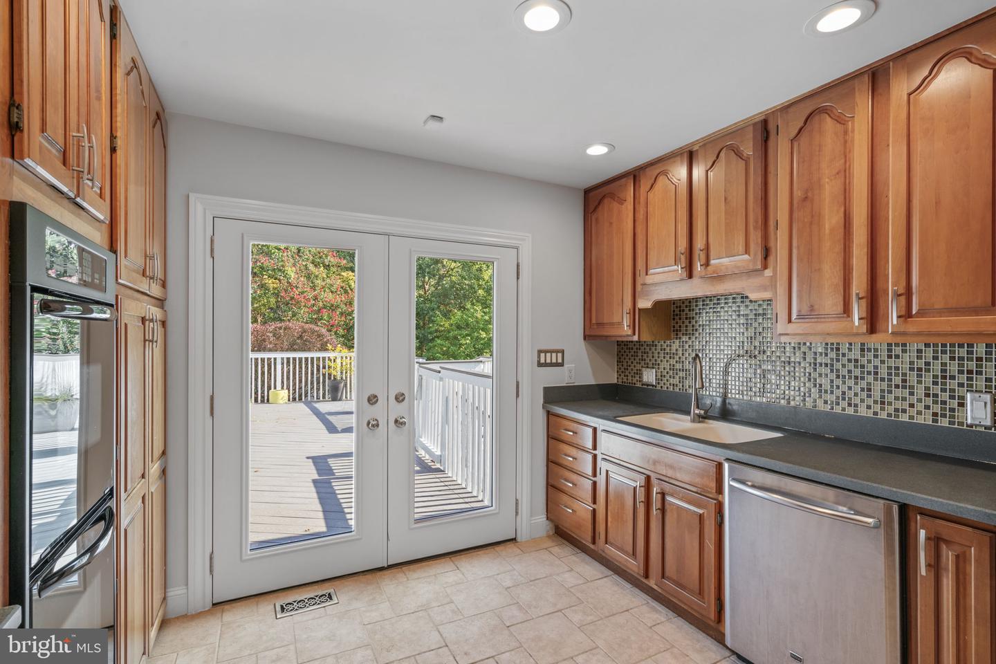 3404 SUNNY VIEW DR, ALEXANDRIA, Virginia 22309, 3 Bedrooms Bedrooms, ,2 BathroomsBathrooms,Residential,For sale,3404 SUNNY VIEW DR,VAFX2198926 MLS # VAFX2198926