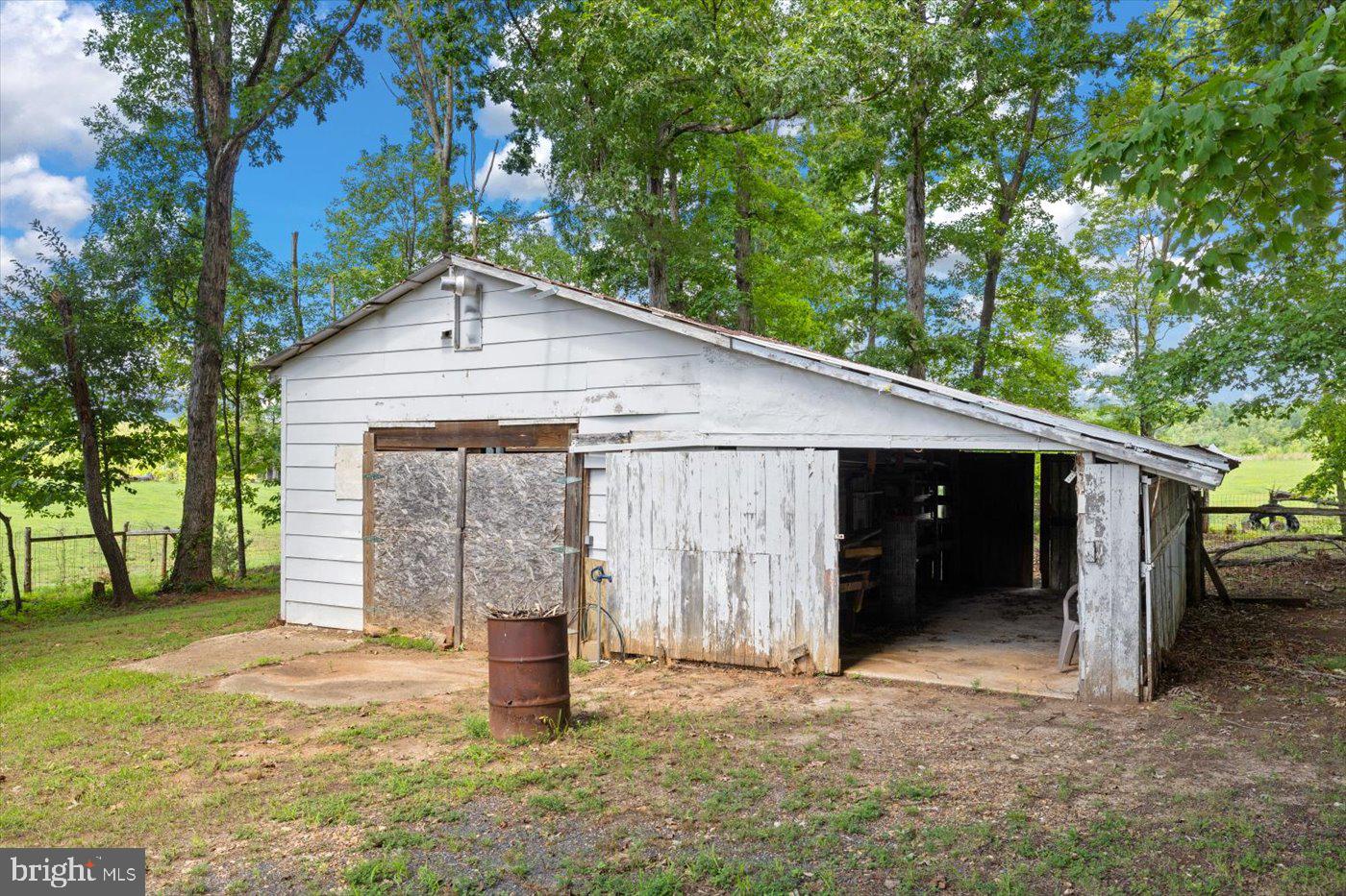 4855 TOWER HILL RD, GLADSTONE, Virginia 24553, 3 Bedrooms Bedrooms, ,2 BathroomsBathrooms,Residential,For sale,4855 TOWER HILL RD,VABH2000122 MLS # VABH2000122