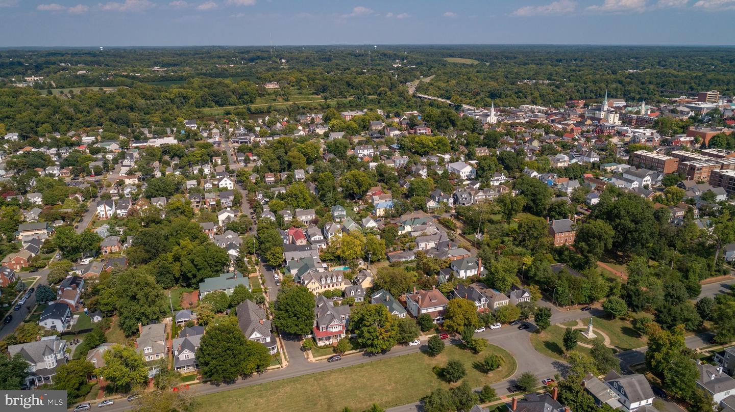 1401 WASHINGTON AVE, FREDERICKSBURG, Virginia 22401, 4 Bedrooms Bedrooms, ,3 BathroomsBathrooms,Residential,For sale,1401 WASHINGTON AVE,VAFB2006608 MLS # VAFB2006608