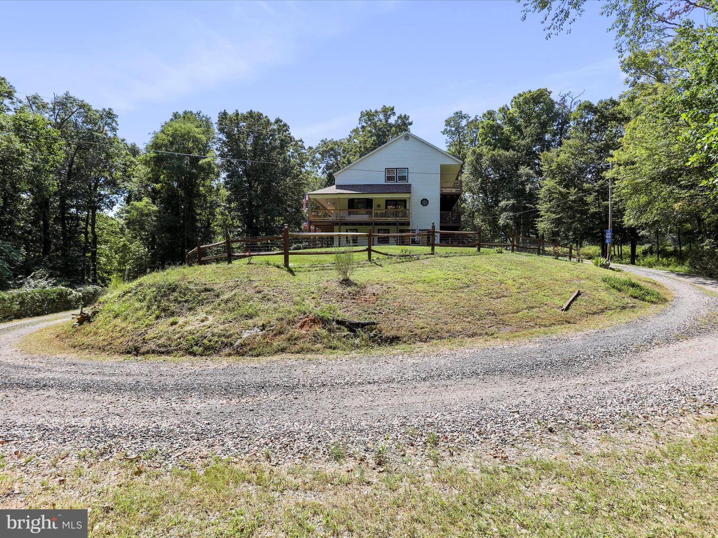 2741 HAPPY CREEK RD, FRONT ROYAL, Virginia 22630, 4 Bedrooms Bedrooms, ,4 BathroomsBathrooms,Residential,For sale,2741 HAPPY CREEK RD,VAWR2008992 MLS # VAWR2008992