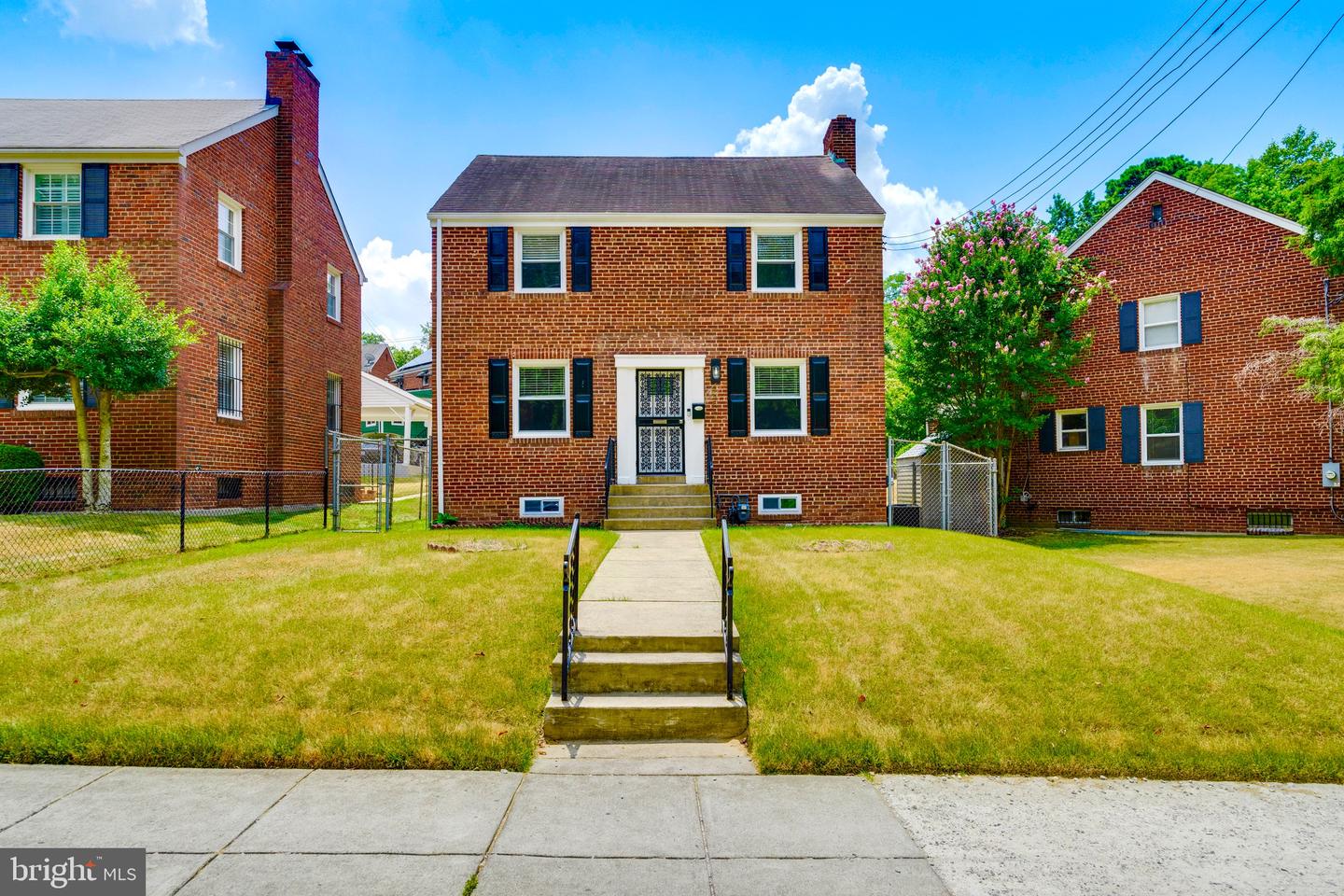 4850 EASTERN AVE NE, WASHINGTON, District Of Columbia 20017, 3 Bedrooms Bedrooms, ,3 BathroomsBathrooms,Residential,For sale,4850 EASTERN AVE NE,DCDC2157340 MLS # DCDC2157340