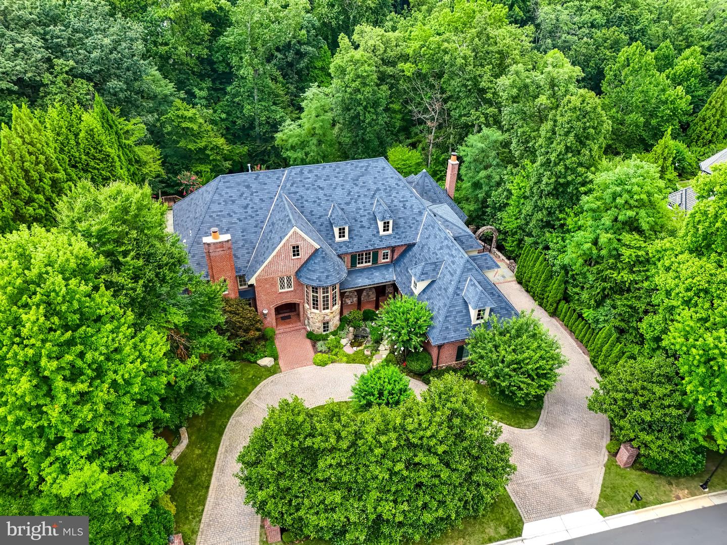 852 ALVERMAR RIDGE DR, MCLEAN, Virginia 22102, 9 Bedrooms Bedrooms, ,10 BathroomsBathrooms,Residential,For sale,852 ALVERMAR RIDGE DR,VAFX2191846 MLS # VAFX2191846