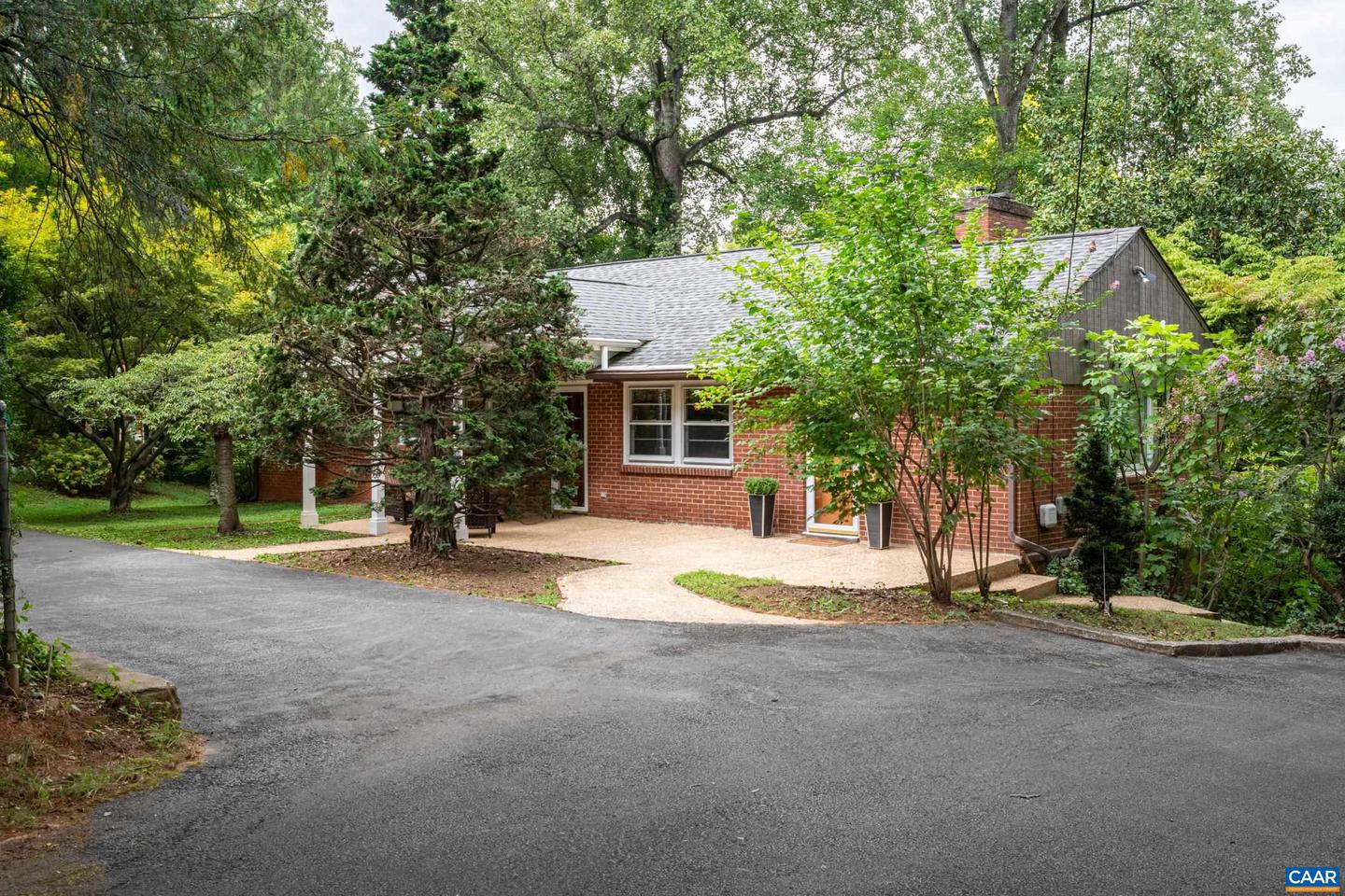 721 LYONS AVE, CHARLOTTESVILLE, Virginia 22902, 3 Bedrooms Bedrooms, ,2 BathroomsBathrooms,Residential,For sale,721 LYONS AVE,656459 MLS # 656459