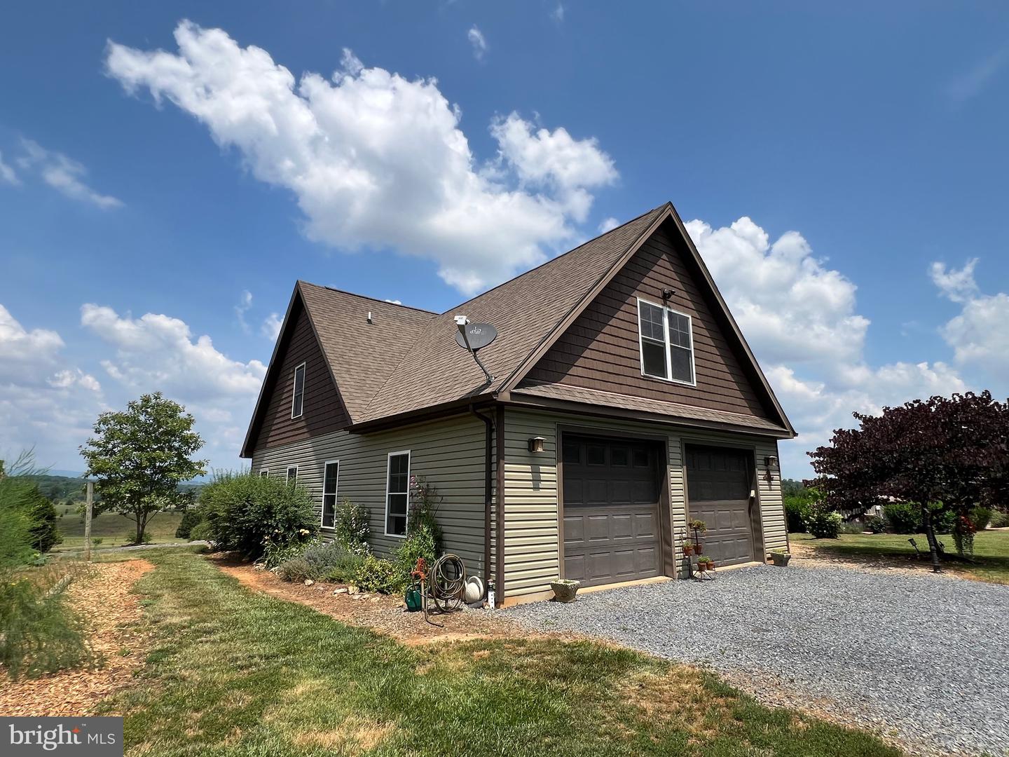 2110 QUICKSBURG RD, QUICKSBURG, Virginia 22847, 3 Bedrooms Bedrooms, ,3 BathroomsBathrooms,Farm,For sale,2110 QUICKSBURG RD,VASH2009542 MLS # VASH2009542