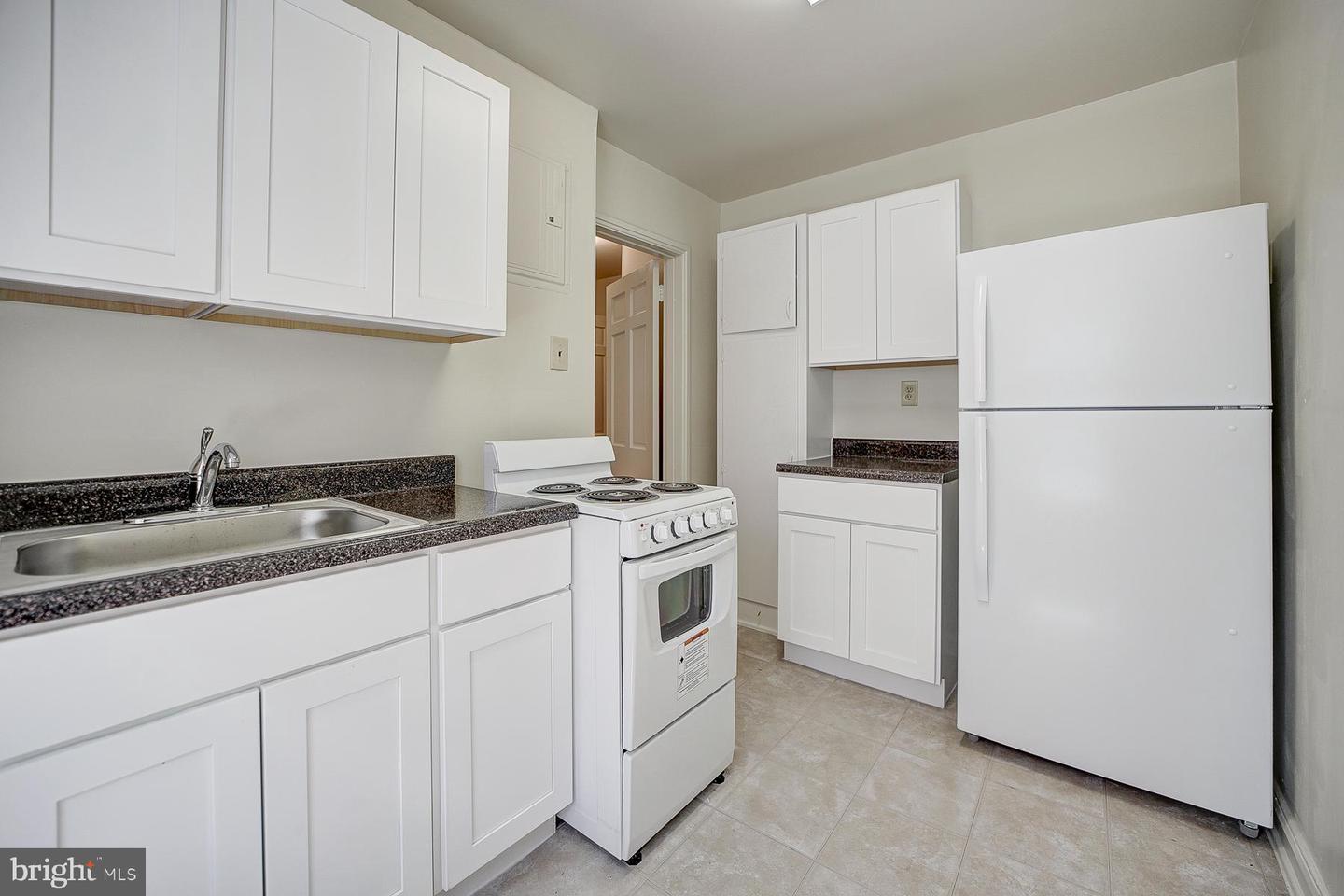 2712 TERRACE RD SE #B609, WASHINGTON, District Of Columbia 20020, 1 Bedroom Bedrooms, ,1 BathroomBathrooms,Residential,For sale,2712 TERRACE RD SE #B609,DCDC2157818 MLS # DCDC2157818