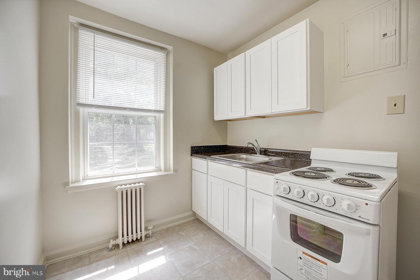 2712 TERRACE RD SE #B609, WASHINGTON, District Of Columbia 20020, 1 Bedroom Bedrooms, ,1 BathroomBathrooms,Residential,For sale,2712 TERRACE RD SE #B609,DCDC2157818 MLS # DCDC2157818