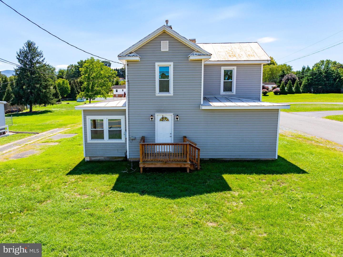 1218 E MAIN ST, LURAY, Virginia 22835, 4 Bedrooms Bedrooms, ,2 BathroomsBathrooms,Residential,For sale,1218 E MAIN ST,VAPA2003984 MLS # VAPA2003984