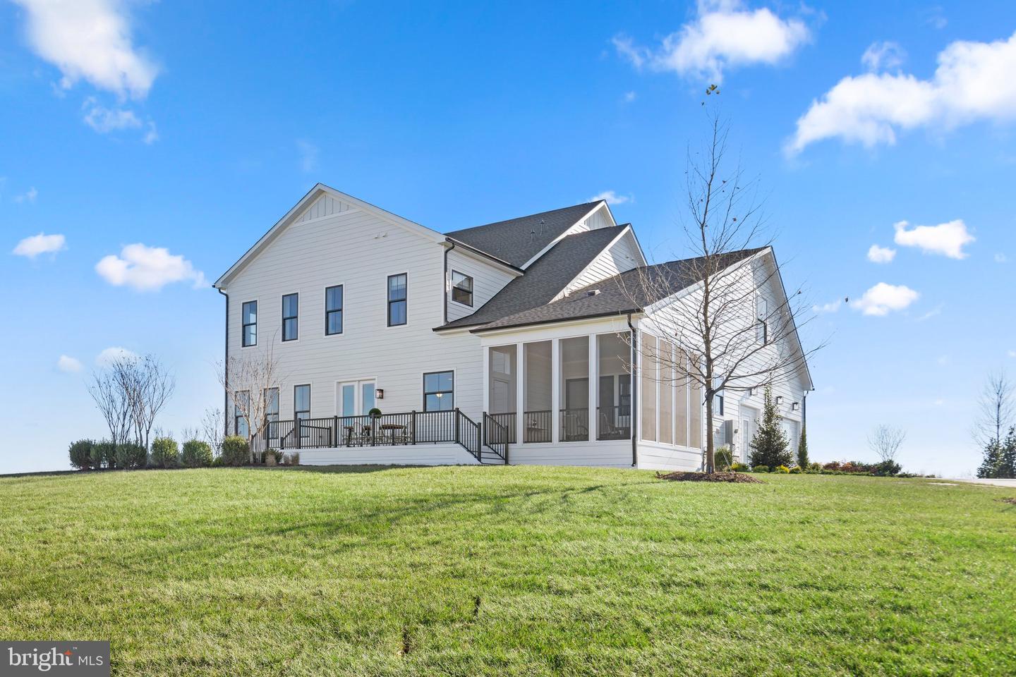 66 SILVER KING CIR #TIMBERNECK III, PURCELLVILLE, Virginia 20132, 4 Bedrooms Bedrooms, ,3 BathroomsBathrooms,Residential,For sale,66 SILVER KING CIR #TIMBERNECK III,VALO2079432 MLS # VALO2079432