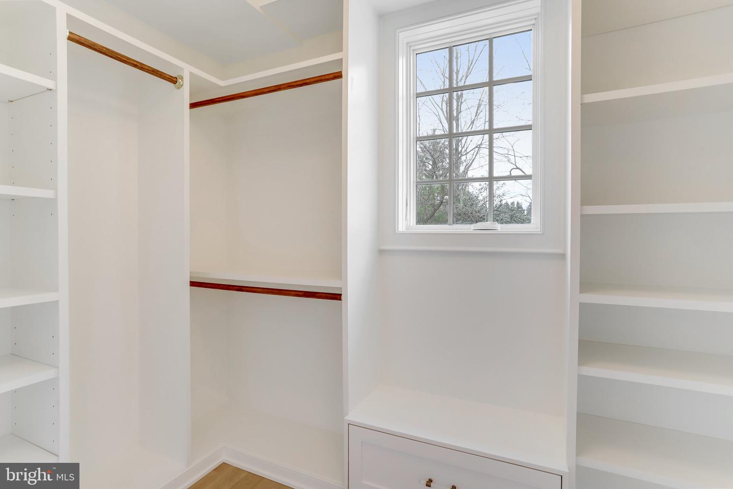 3612 N GLEBE RD, ARLINGTON, Virginia 22207, 6 Bedrooms Bedrooms, ,5 BathroomsBathrooms,Residential,For sale,3612 N GLEBE RD,VAAR2048242 MLS # VAAR2048242