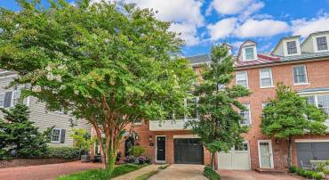 105 FRANKLIN ST, ALEXANDRIA, Virginia 22314, 3 Bedrooms Bedrooms, ,4 BathroomsBathrooms,Residential,For sale,105 FRANKLIN ST,VAAX2037742 MLS # VAAX2037742