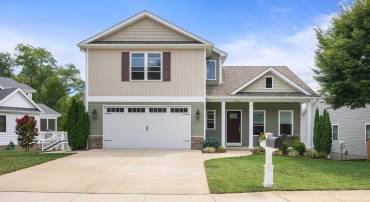 2500 FOREST DR, WAYNESBORO, Virginia 22980, 4 Bedrooms Bedrooms, ,2 BathroomsBathrooms,Residential,For sale,2500 FOREST DR,656585 MLS # 656585