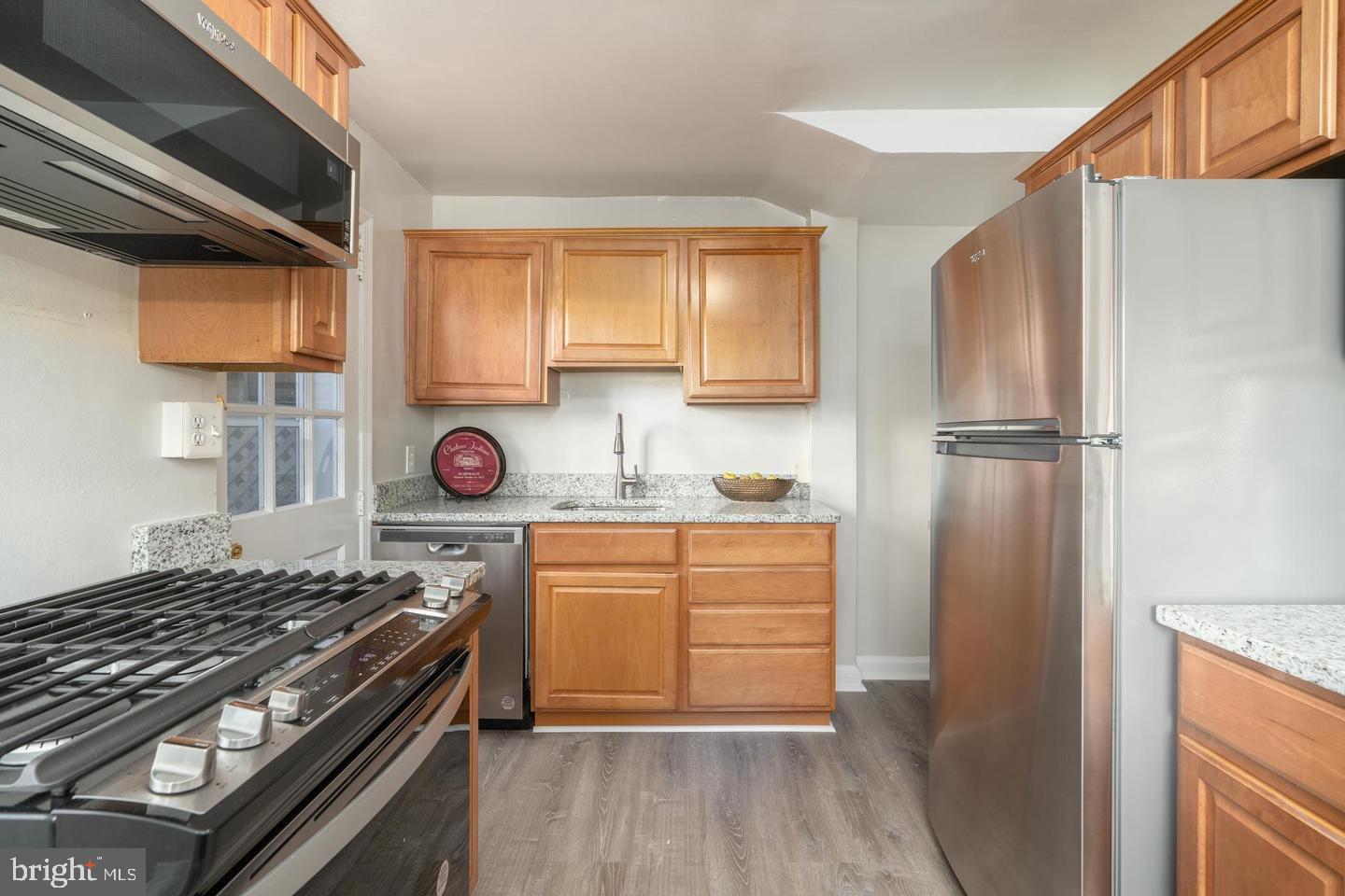 1739 CAMERON ST, ALEXANDRIA, Virginia 22314, 2 Bedrooms Bedrooms, 2 Rooms Rooms,2 BathroomsBathrooms,Residential,For sale,1739 CAMERON ST,VAAX2037744 MLS # VAAX2037744