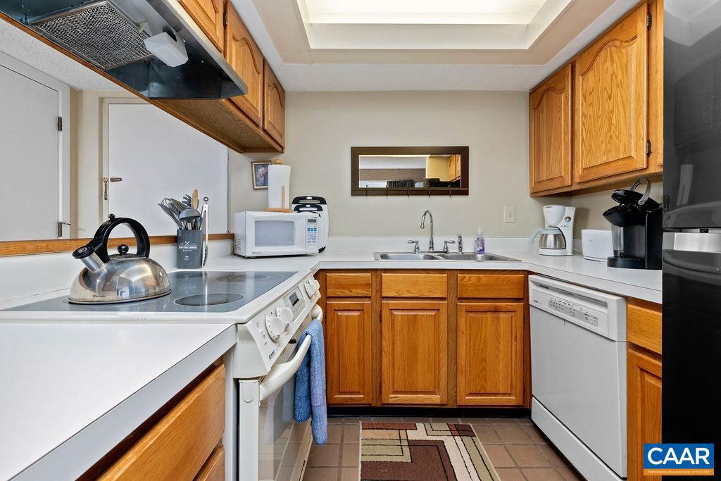 1436 HIGHLANDS CONDOS, WINTERGREEN RESORT, Virginia 22967, 2 Bedrooms Bedrooms, ,2 BathroomsBathrooms,Residential,For sale,1436 HIGHLANDS CONDOS,656589 MLS # 656589