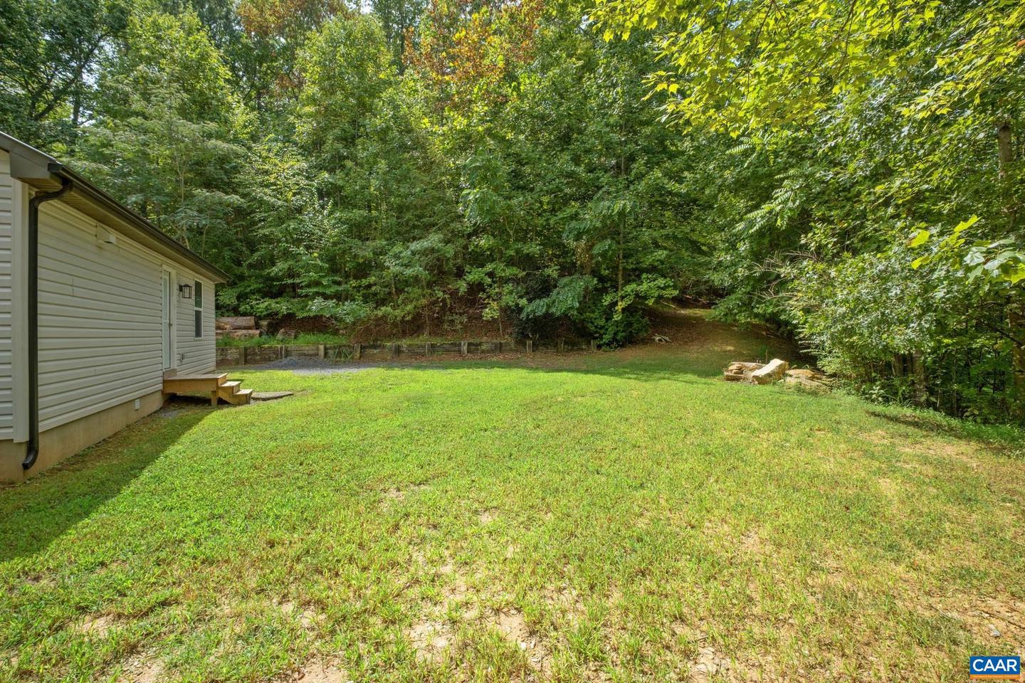 29 HORSESHOE MOUNTAIN RD, ROSELAND, Virginia 22967, 2 Bedrooms Bedrooms, ,2 BathroomsBathrooms,Residential,For sale,29 HORSESHOE MOUNTAIN RD,656598 MLS # 656598