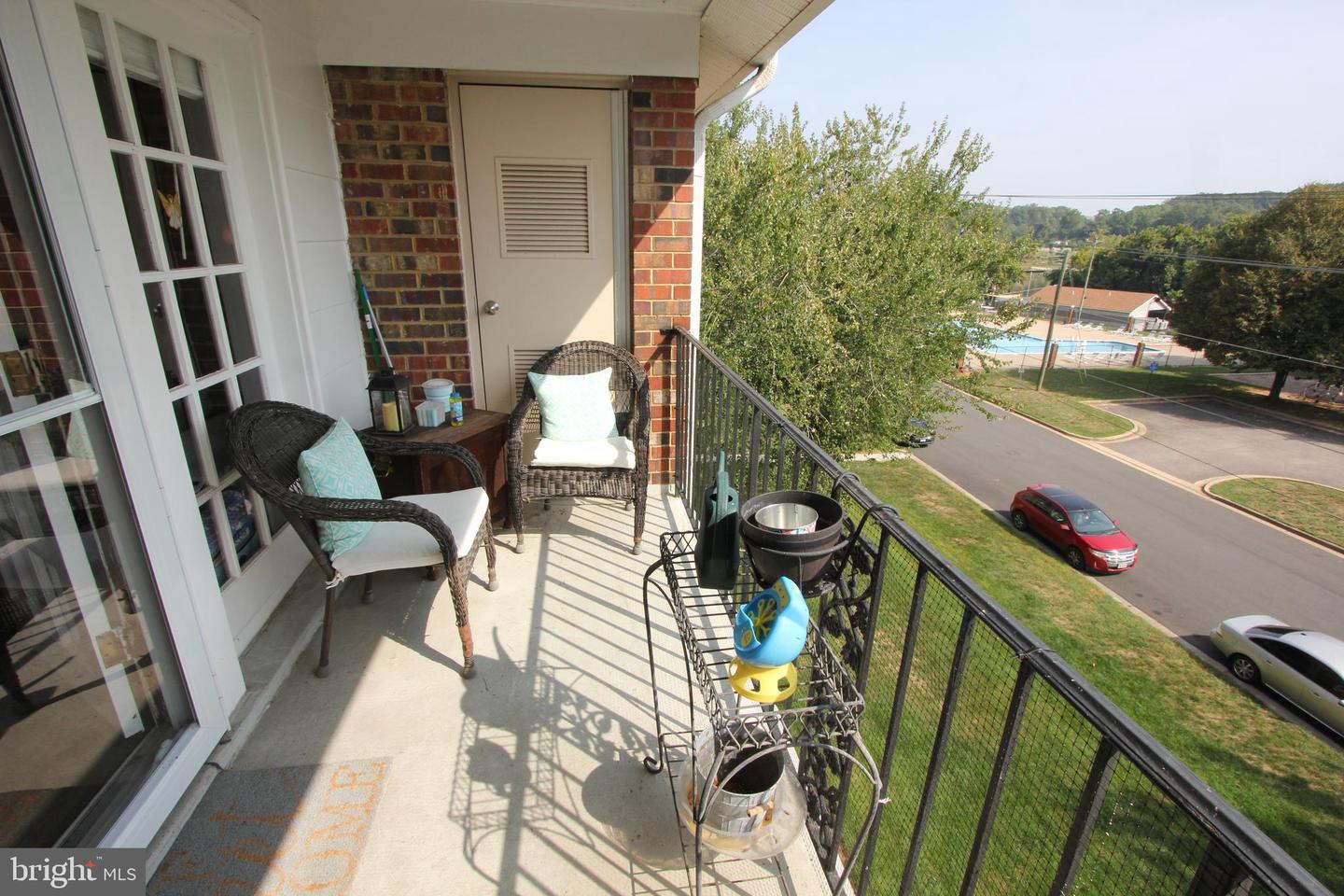 12717 GORDON BLVD #125, WOODBRIDGE, Virginia 22192, 2 Bedrooms Bedrooms, ,2 BathroomsBathrooms,Residential,For sale,12717 GORDON BLVD #125,VAPW2078726 MLS # VAPW2078726