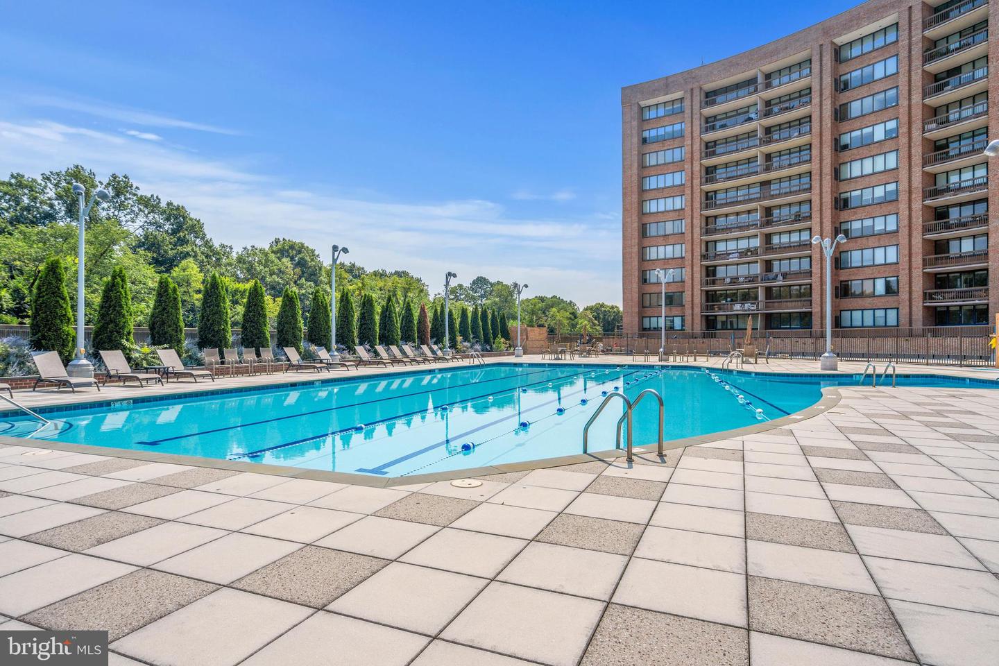 1805 CRYSTAL DR #604S, ARLINGTON, Virginia 22202, 1 Bedroom Bedrooms, ,1 BathroomBathrooms,Residential,For sale,1805 CRYSTAL DR #604S,VAAR2048048 MLS # VAAR2048048