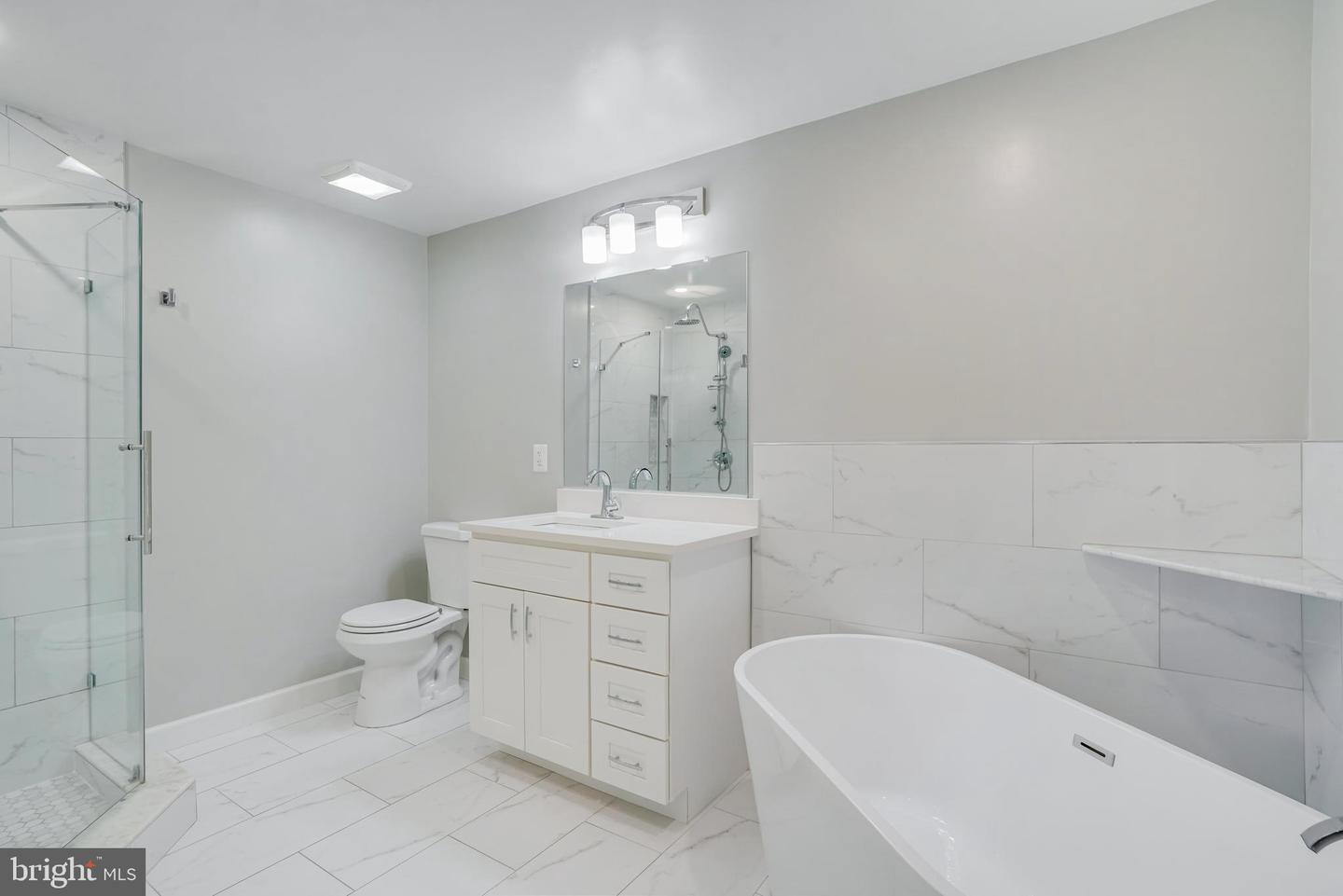 1211 S EADS ST S #1803, ARLINGTON, Virginia 22202, 2 Bedrooms Bedrooms, ,2 BathroomsBathrooms,Residential,For sale,1211 S EADS ST S #1803,VAAR2048216 MLS # VAAR2048216