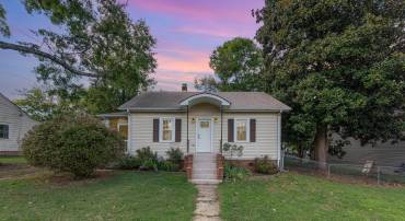 206 MANSFIELD ST, FREDERICKSBURG, Virginia 22408, 2 Bedrooms Bedrooms, ,1 BathroomBathrooms,Residential,For sale,206 MANSFIELD ST,VASP2027690 MLS # VASP2027690