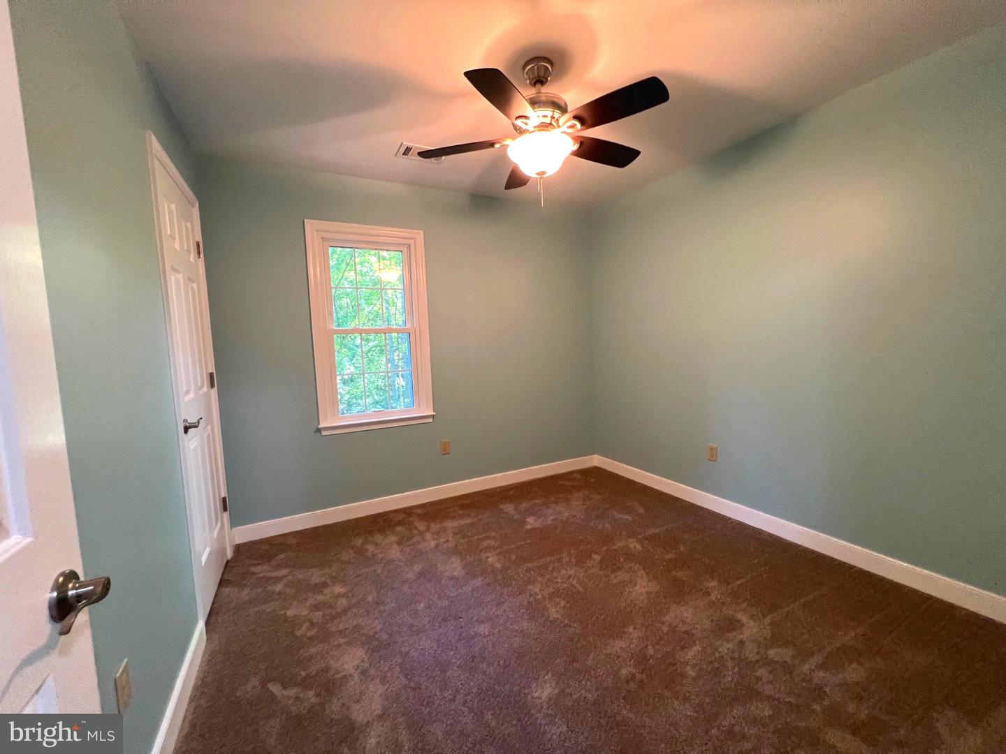 126 HAMLIN DR, FREDERICKSBURG, Virginia 22405, 4 Bedrooms Bedrooms, ,2 BathroomsBathrooms,Residential,For sale,126 HAMLIN DR,VAST2032660 MLS # VAST2032660