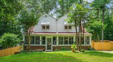 19214 CARDINAL HEIGHTS RD, TRIANGLE, Virginia 22172, 7 Bedrooms Bedrooms, ,3 BathroomsBathrooms,Residential,For sale,19214 CARDINAL HEIGHTS RD,VAPW2073538 MLS # VAPW2073538