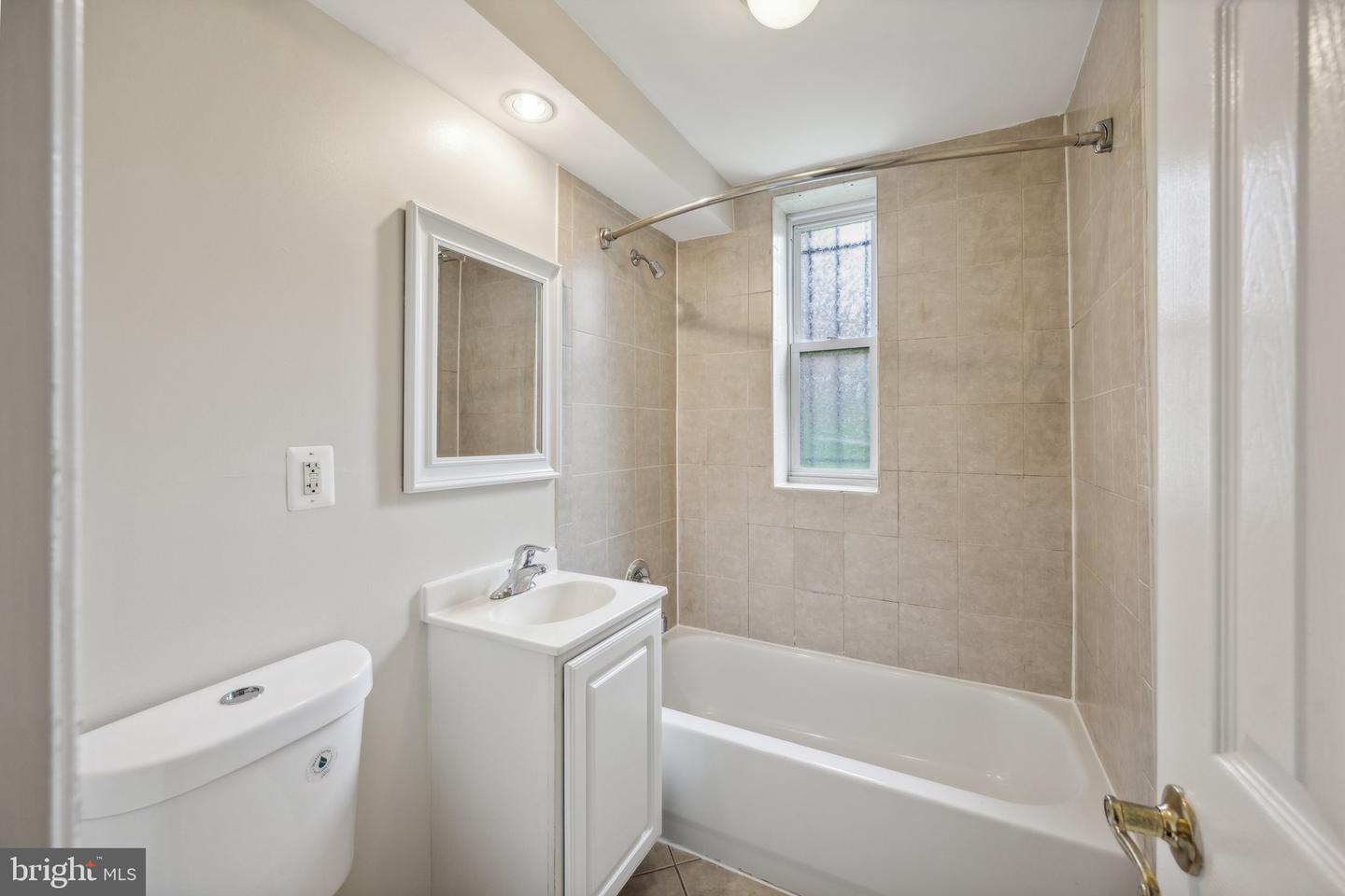 4208 BENNING RD NE #2, WASHINGTON, District Of Columbia 20019, 1 Bedroom Bedrooms, ,1 BathroomBathrooms,Residential,For sale,4208 BENNING RD NE #2,DCDC2158140 MLS # DCDC2158140