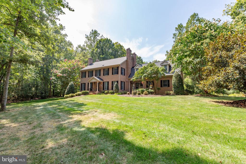 13910 HUNTING RUN DR, FREDERICKSBURG, Virginia 22407, 5 Bedrooms Bedrooms, ,3 BathroomsBathrooms,Residential,13910 HUNTING RUN DR,VASP2027422 MLS # VASP2027422