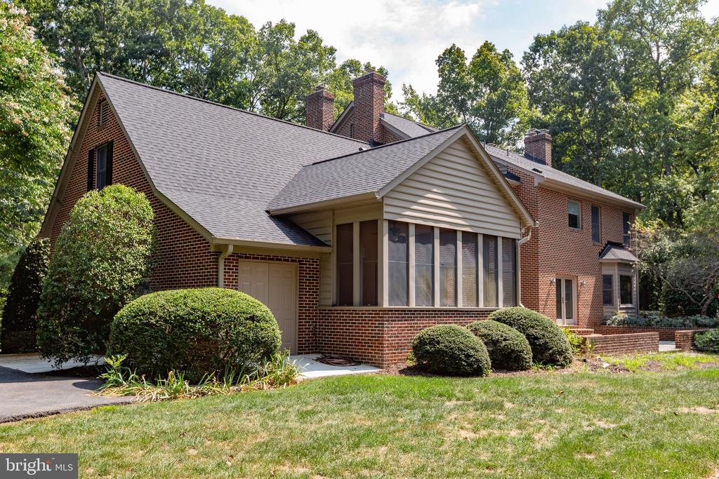 13910 HUNTING RUN DR, FREDERICKSBURG, Virginia 22407, 5 Bedrooms Bedrooms, ,3 BathroomsBathrooms,Residential,13910 HUNTING RUN DR,VASP2027422 MLS # VASP2027422