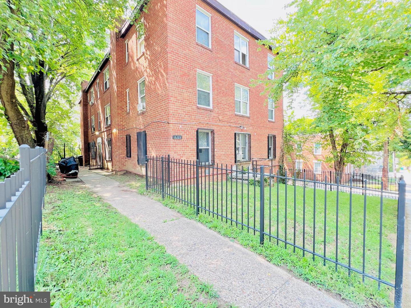 4009 4TH ST SE, WASHINGTON, District Of Columbia 20032, ,Land,For sale,4009 4TH ST SE,DCDC2158210 MLS # DCDC2158210