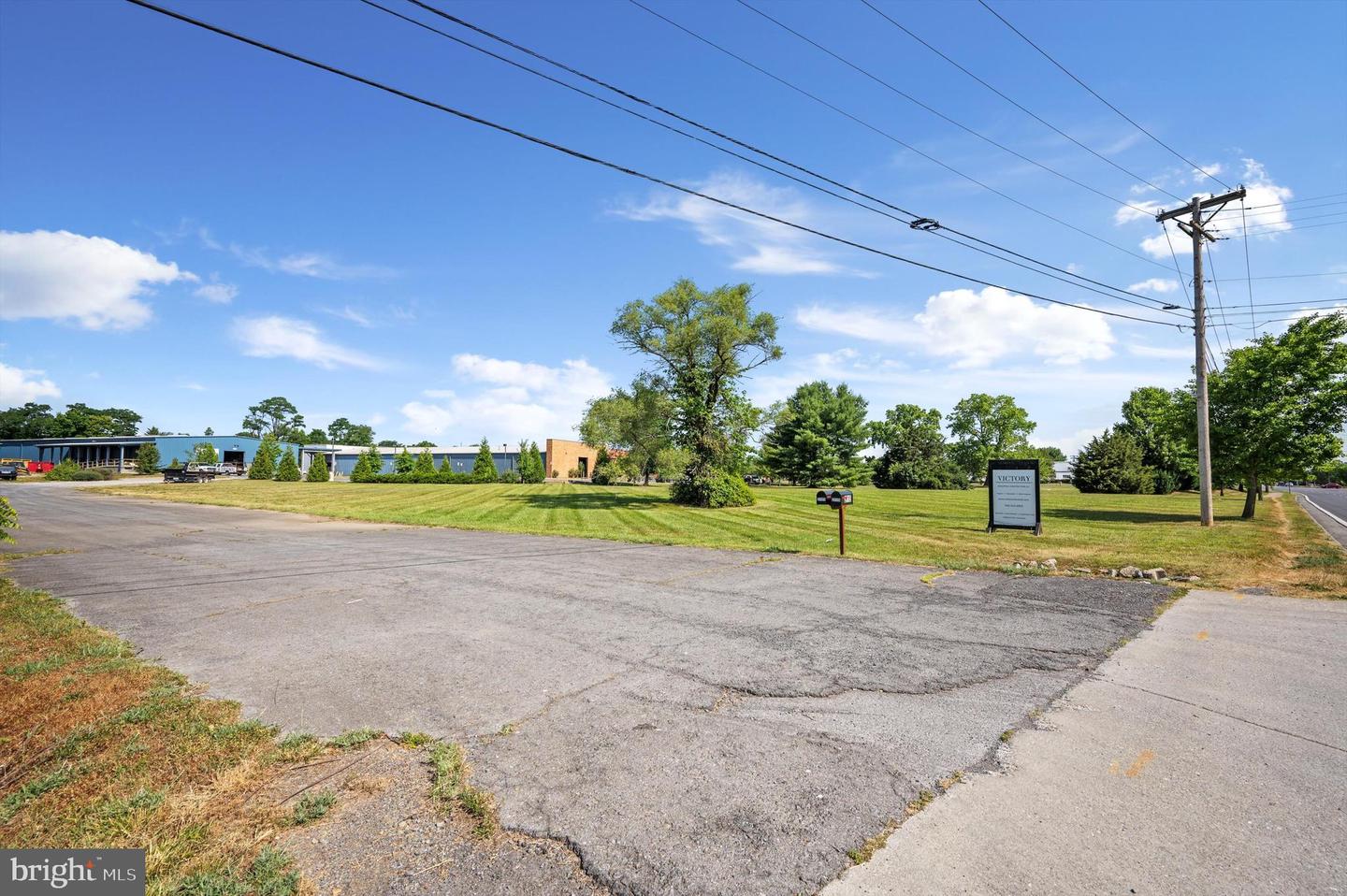 2725 S PLEASANT VALLEY RD, WINCHESTER, Virginia 22601, ,Land,For sale,2725 S PLEASANT VALLEY RD,VAWI2005866 MLS # VAWI2005866