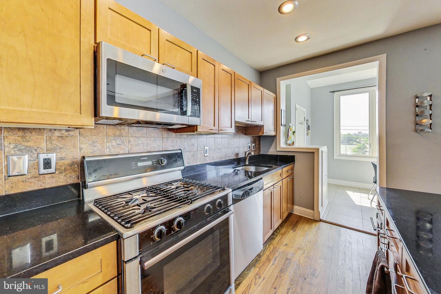 1653 TRINIDAD AVE NE #4, WASHINGTON, District Of Columbia 20002, 1 Bedroom Bedrooms, ,1 BathroomBathrooms,Residential,For sale,1653 TRINIDAD AVE NE #4,DCDC2158472 MLS # DCDC2158472