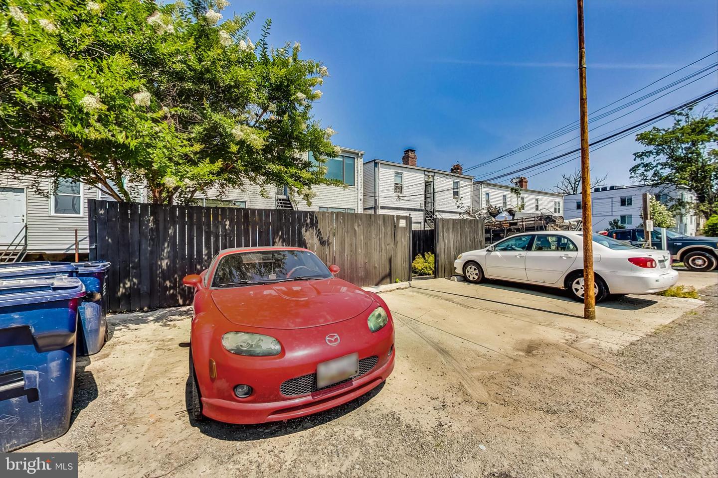 1653 TRINIDAD AVE NE #4, WASHINGTON, District Of Columbia 20002, 1 Bedroom Bedrooms, ,1 BathroomBathrooms,Residential,For sale,1653 TRINIDAD AVE NE #4,DCDC2158472 MLS # DCDC2158472