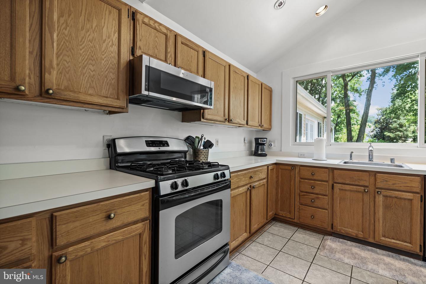 8729 FORT HUNT RD, ALEXANDRIA, Virginia 22308, 3 Bedrooms Bedrooms, ,2 BathroomsBathrooms,Residential,For sale,8729 FORT HUNT RD,VAFX2182282 MLS # VAFX2182282