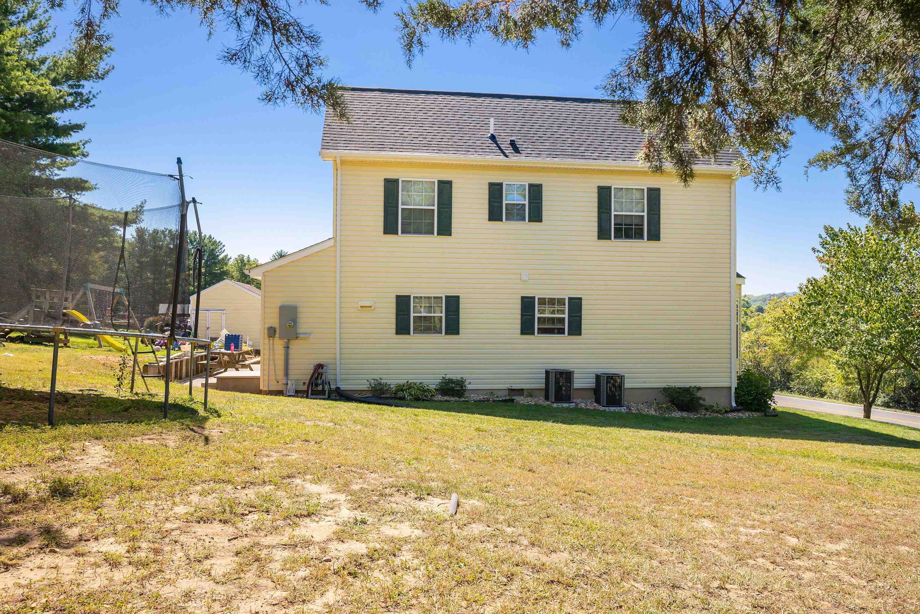 566 N FIFTH ST, SHENANDOAH, Virginia 22849, 3 Bedrooms Bedrooms, ,2 BathroomsBathrooms,Residential,566 N FIFTH ST,656731 MLS # 656731