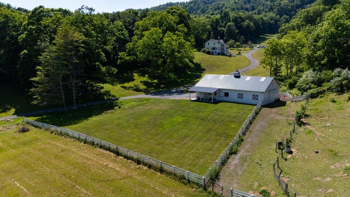 6325 SAM SNEAD HWY, HOT SPRINGS, Virginia 24445, 5 Bedrooms Bedrooms, ,3 BathroomsBathrooms,Residential,Seven Springs Farm,6325 SAM SNEAD HWY,656752 MLS # 656752