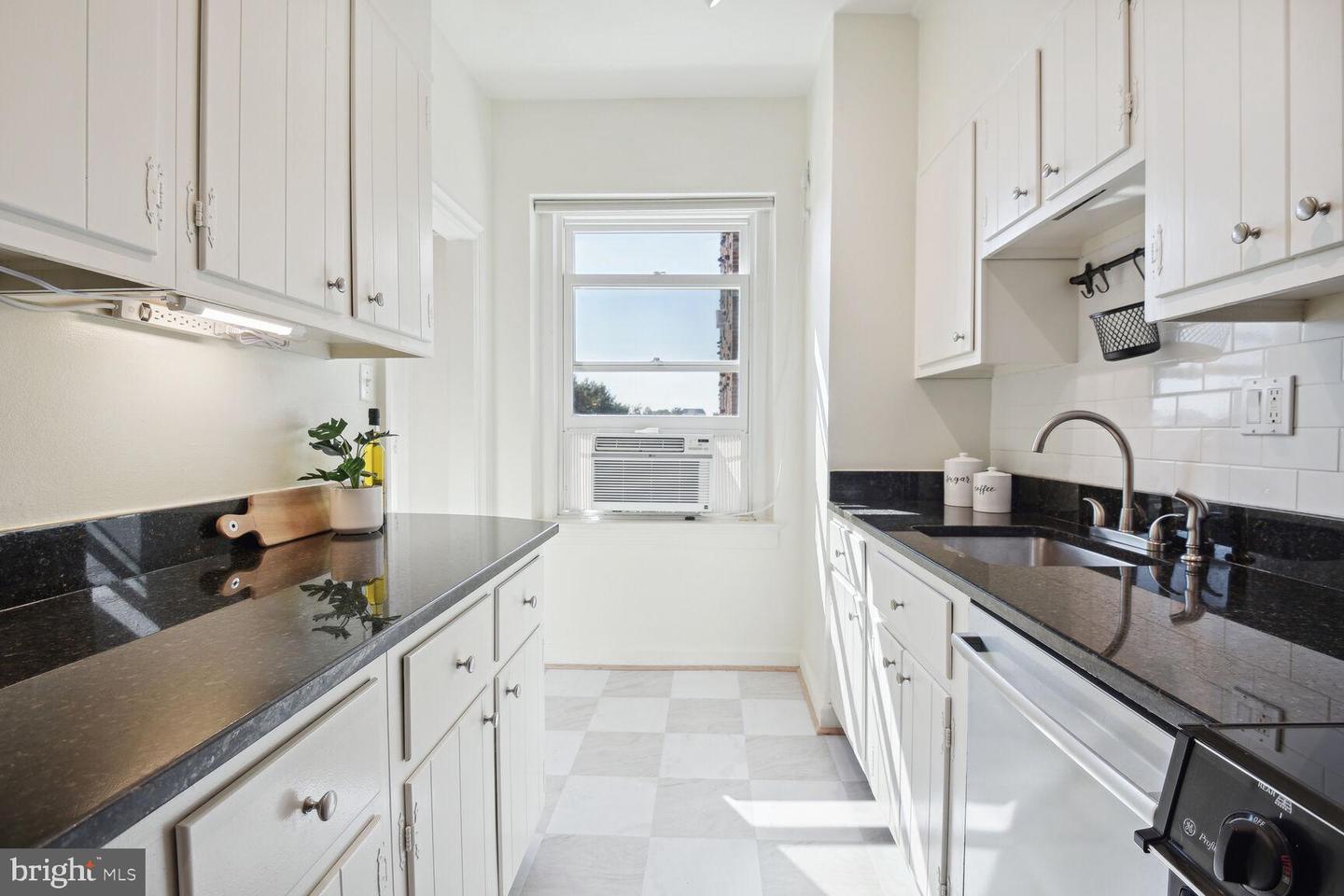 3601 CONNECTICUT AVE NW #303, WASHINGTON, District Of Columbia 20008, 1 Bedroom Bedrooms, ,1 BathroomBathrooms,Residential,For sale,3601 CONNECTICUT AVE NW #303,DCDC2154200 MLS # DCDC2154200