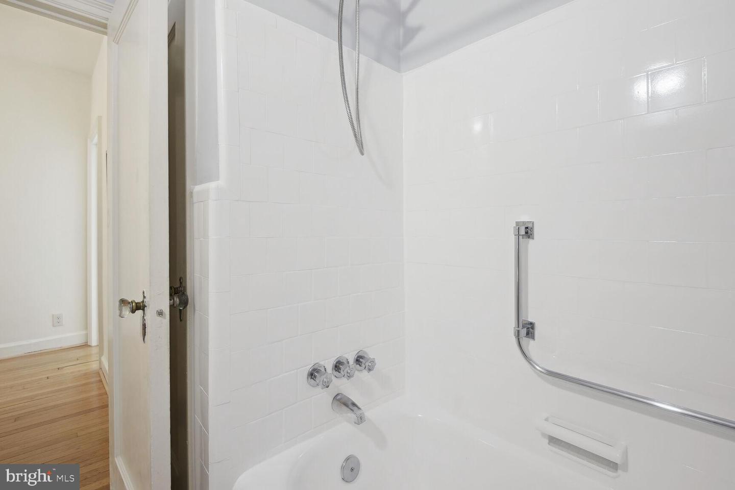 3601 CONNECTICUT AVE NW #303, WASHINGTON, District Of Columbia 20008, 1 Bedroom Bedrooms, ,1 BathroomBathrooms,Residential,For sale,3601 CONNECTICUT AVE NW #303,DCDC2154200 MLS # DCDC2154200