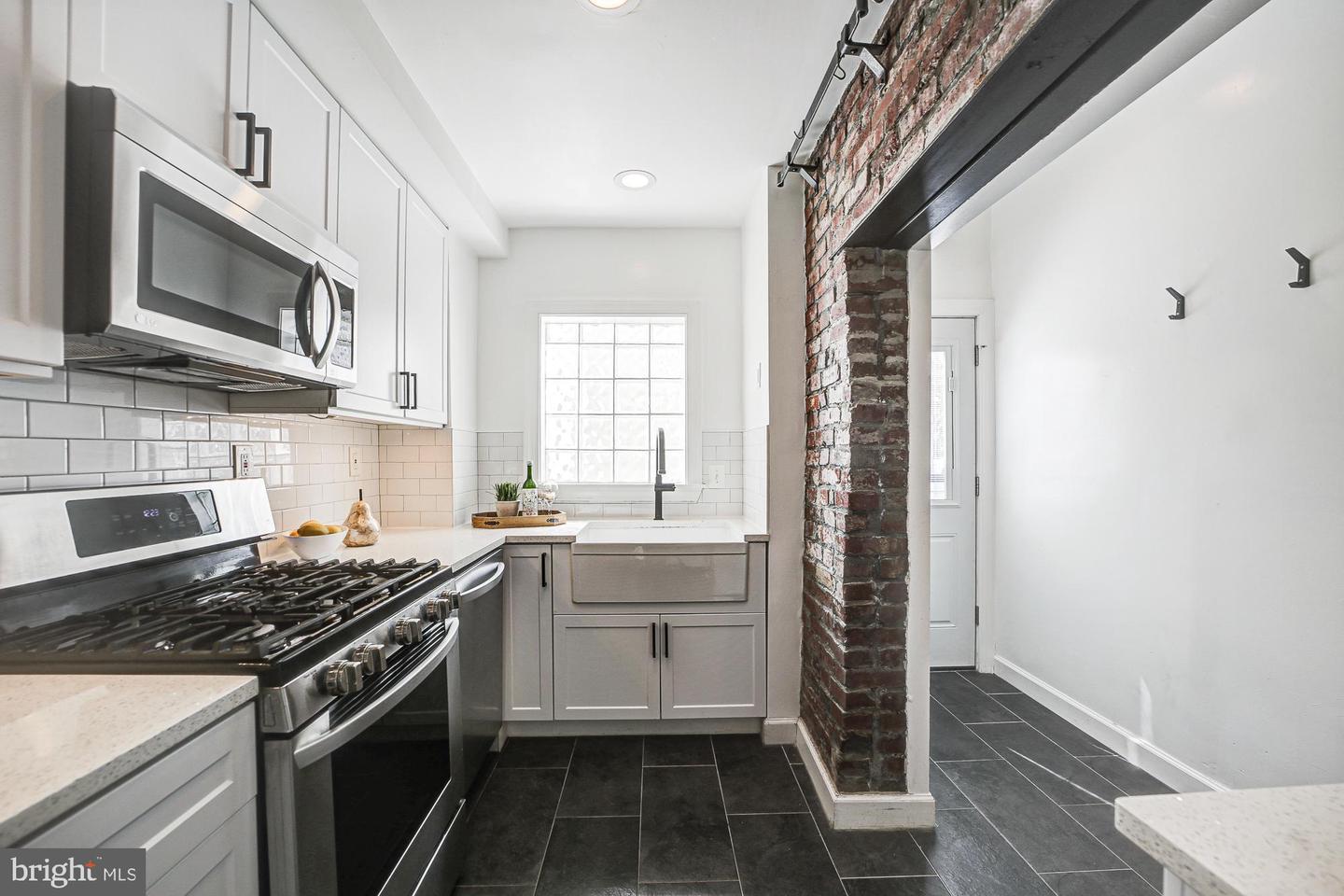 1511 INDEPENDENCE AVE SE, WASHINGTON, District Of Columbia 20003, 2 Bedrooms Bedrooms, ,1 BathroomBathrooms,Residential,For sale,1511 INDEPENDENCE AVE SE,DCDC2158486 MLS # DCDC2158486