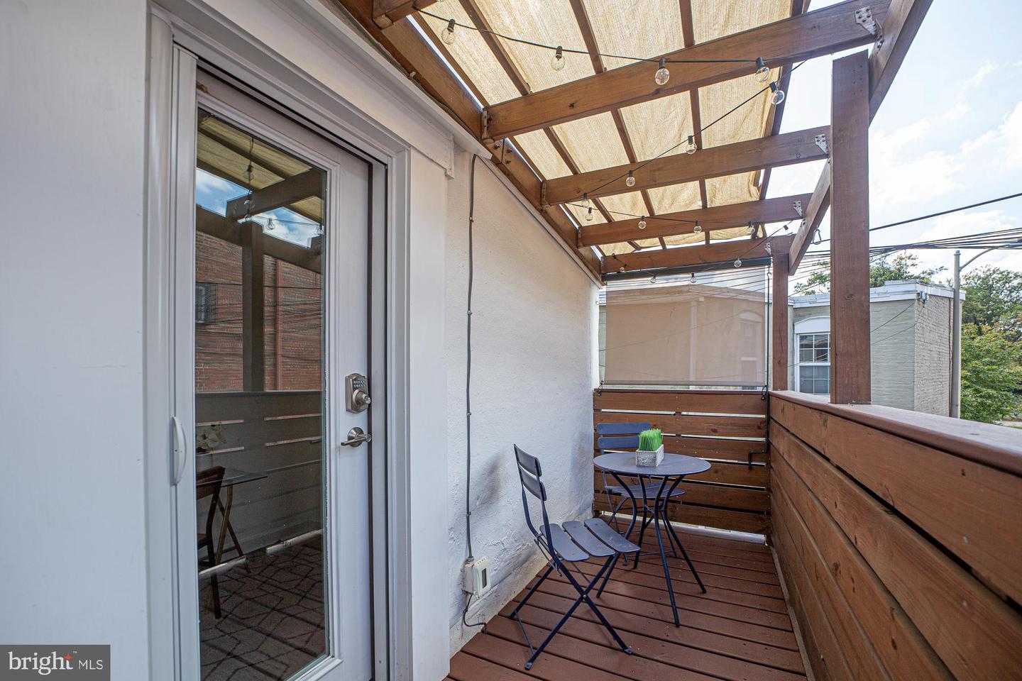 1511 INDEPENDENCE AVE SE, WASHINGTON, District Of Columbia 20003, 2 Bedrooms Bedrooms, ,1 BathroomBathrooms,Residential,For sale,1511 INDEPENDENCE AVE SE,DCDC2158486 MLS # DCDC2158486