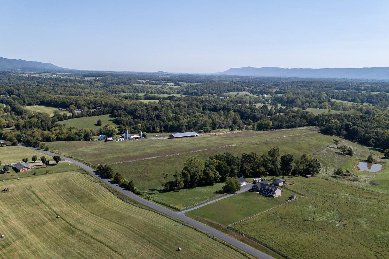 1743 COFFMANTOWN RD, WOODSTOCK, Virginia 22664, 3 Bedrooms Bedrooms, ,2 BathroomsBathrooms,Residential,1743 COFFMANTOWN RD,656797 MLS # 656797