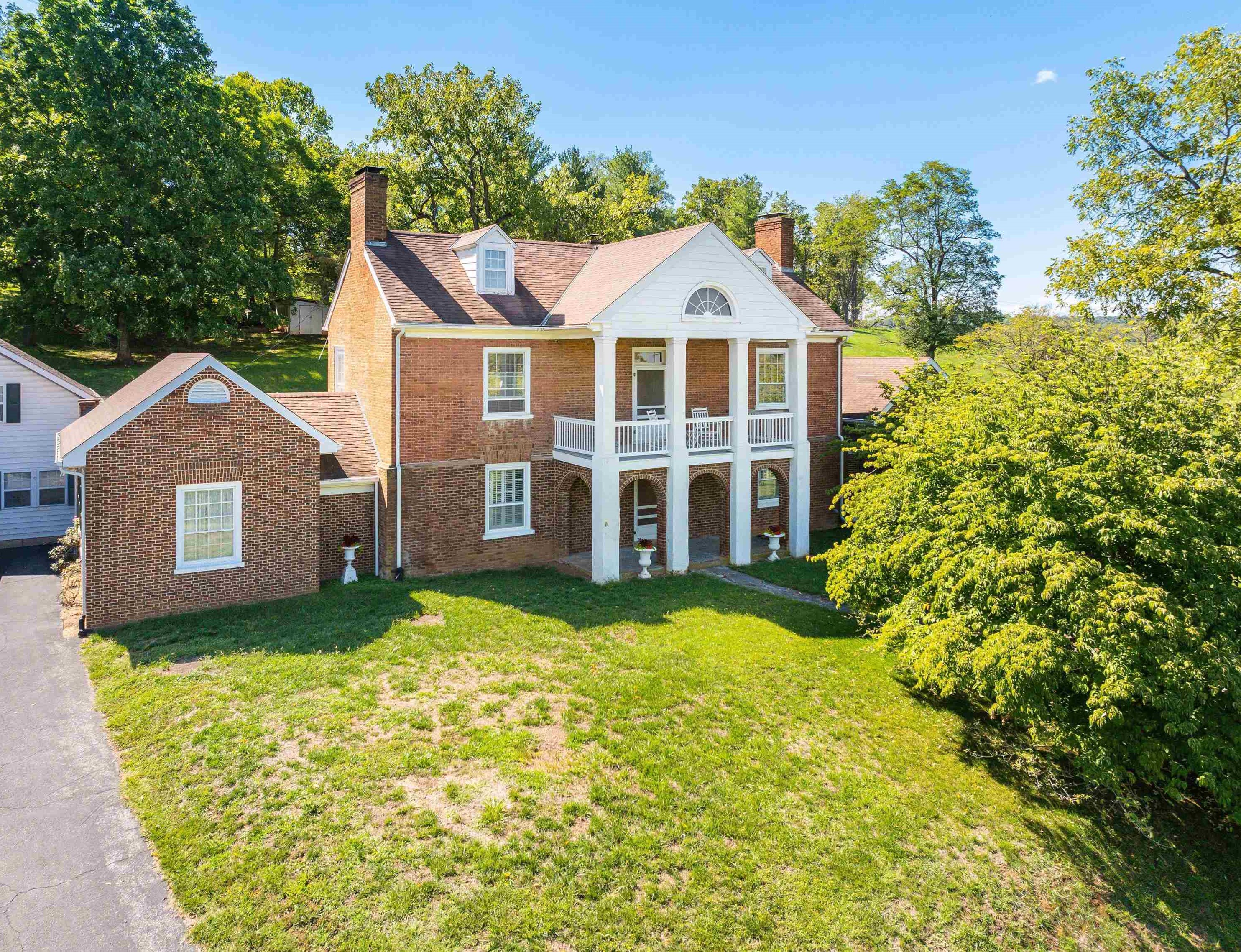 610 NEW HOPE RD, STAUNTON, Virginia 24401, 6 Bedrooms Bedrooms, ,4 BathroomsBathrooms,Residential,610 NEW HOPE RD,656798 MLS # 656798