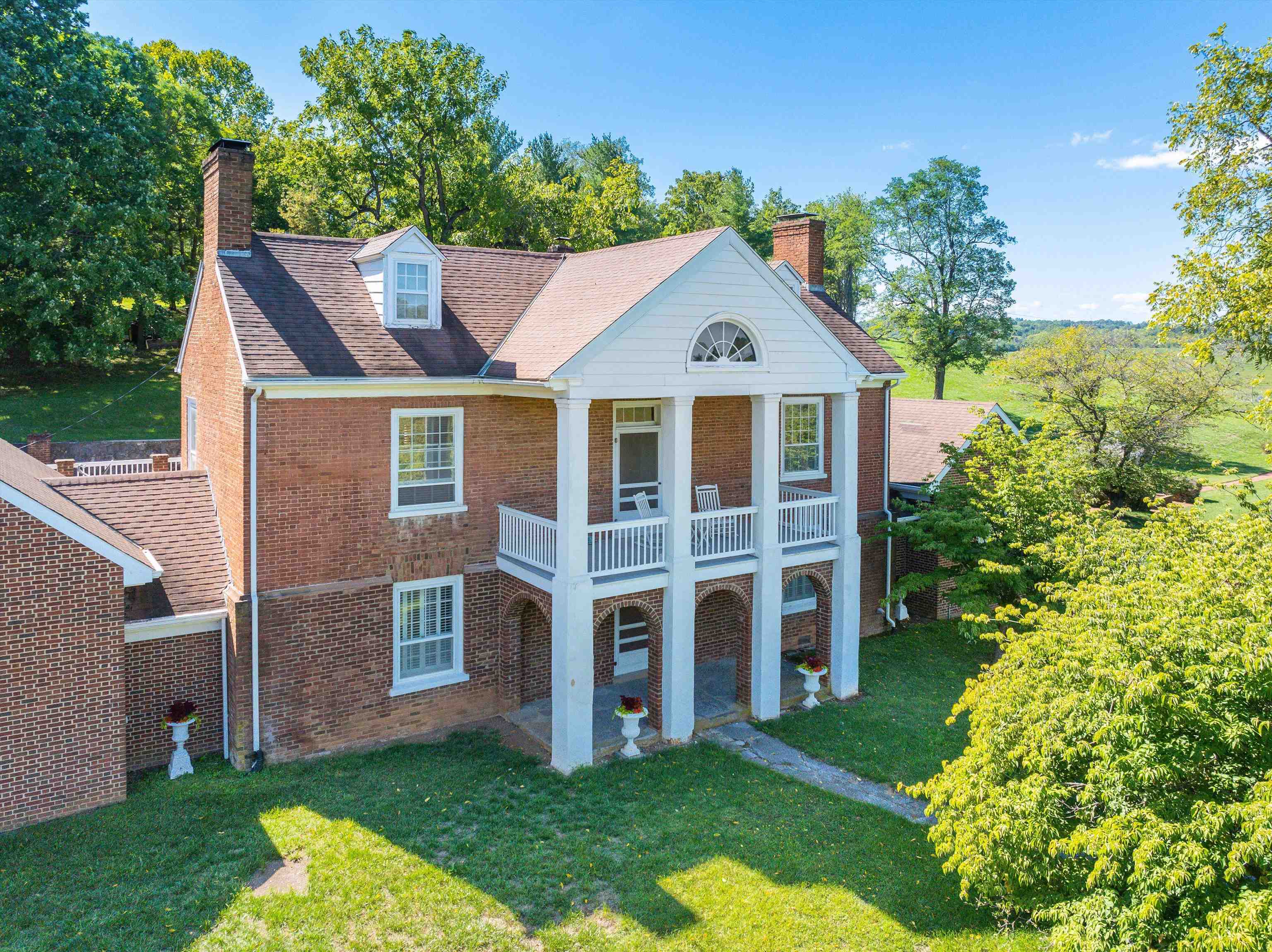 610 NEW HOPE RD, STAUNTON, Virginia 24401, 6 Bedrooms Bedrooms, ,4 BathroomsBathrooms,Residential,610 NEW HOPE RD,656798 MLS # 656798