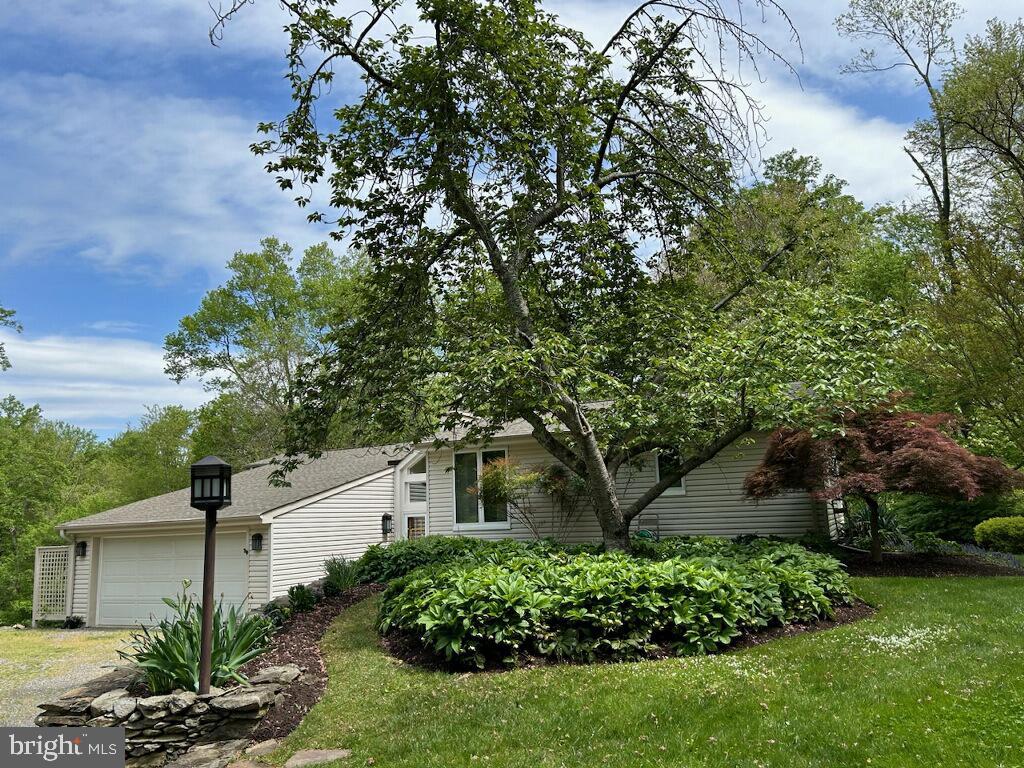 23348 MERSEY RD, MIDDLEBURG, Virginia 20117, 4 Bedrooms Bedrooms, ,5 BathroomsBathrooms,Residential,For sale,23348 MERSEY RD,VALO2069850 MLS # VALO2069850