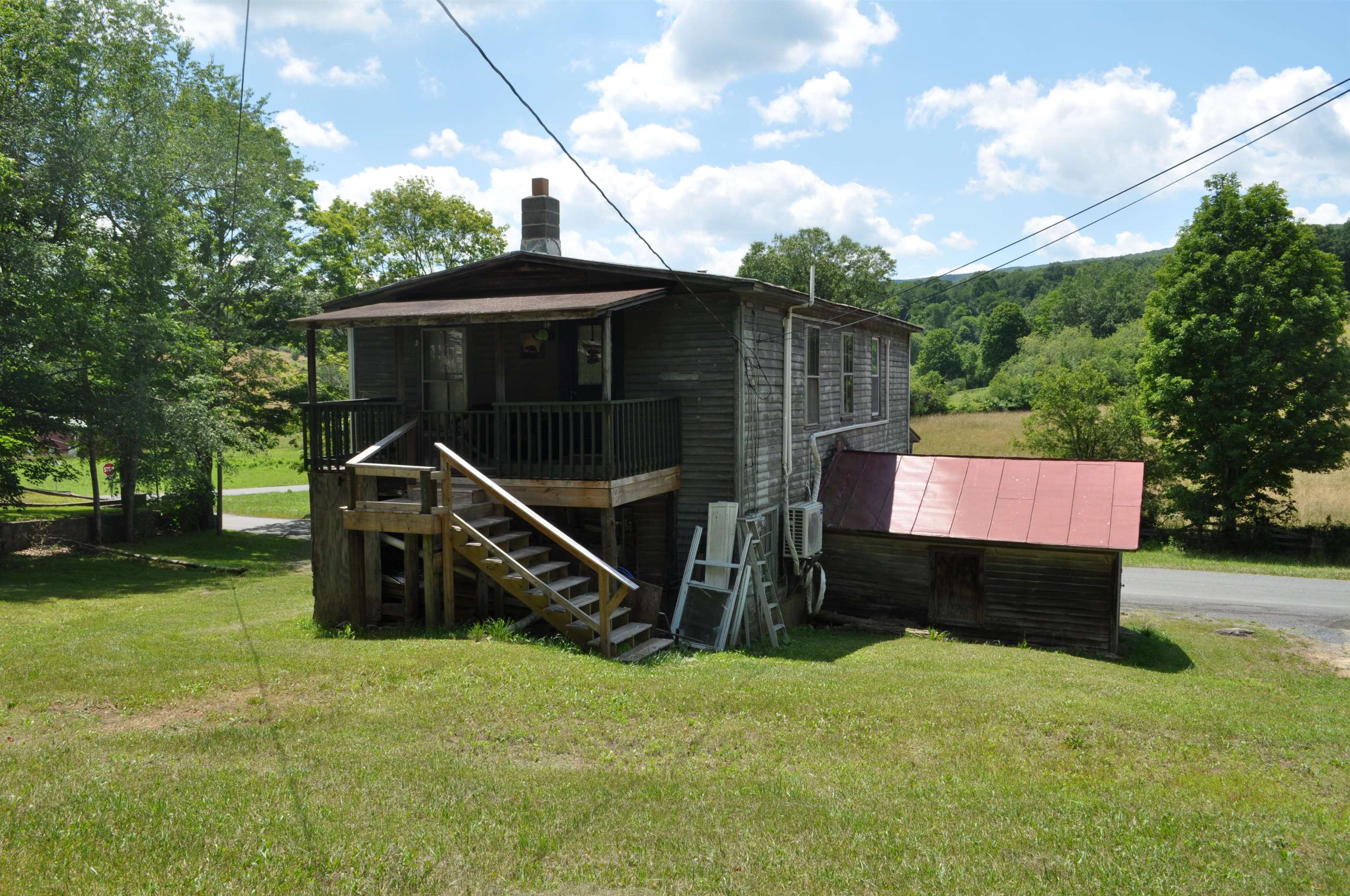 11038 DRY RUN RD, BURNSVILLE, Virginia 24487, 2 Bedrooms Bedrooms, ,1 BathroomBathrooms,Residential,11038 DRY RUN RD,643599 MLS # 643599